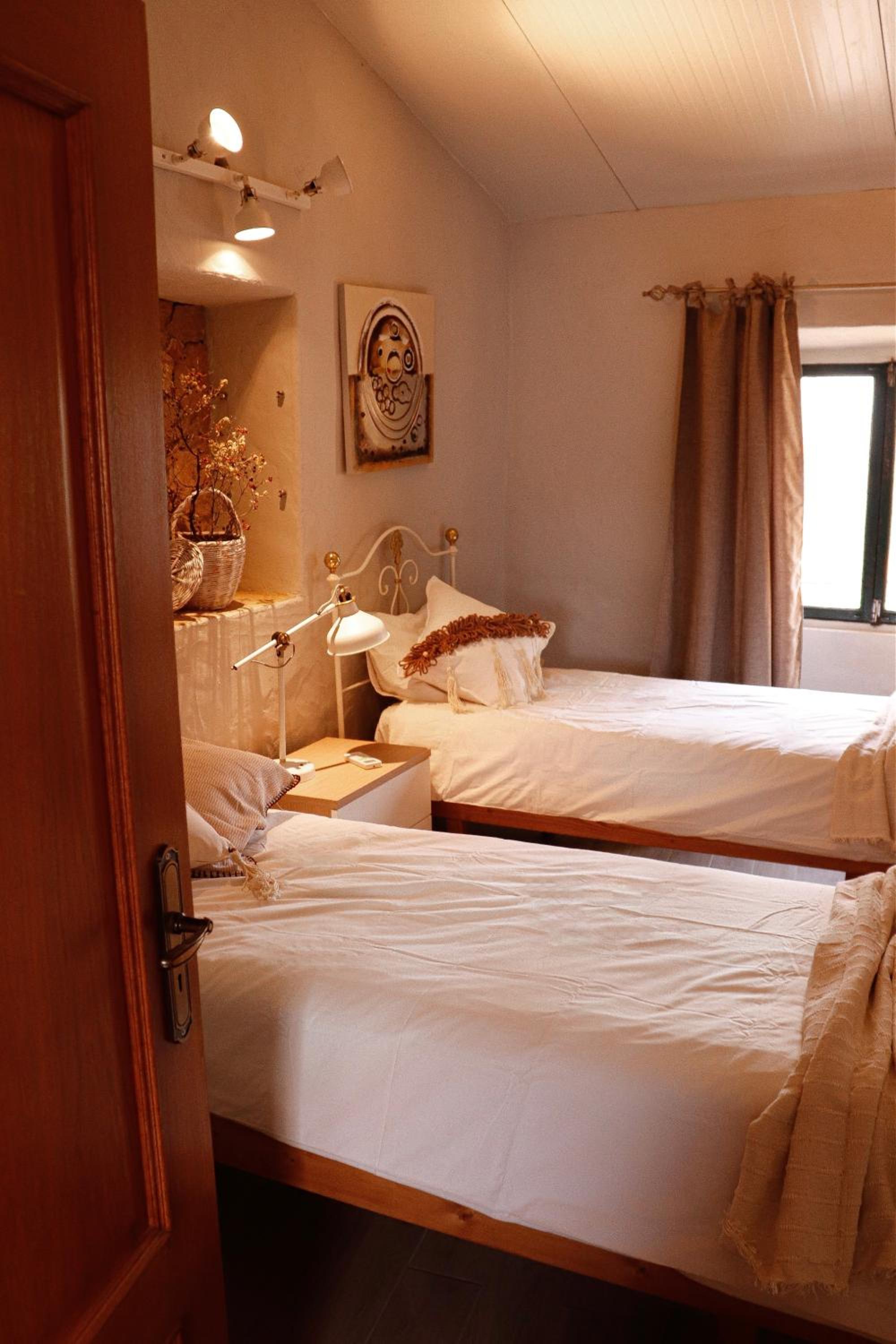 Two-Bedroom Villa - Photo 36