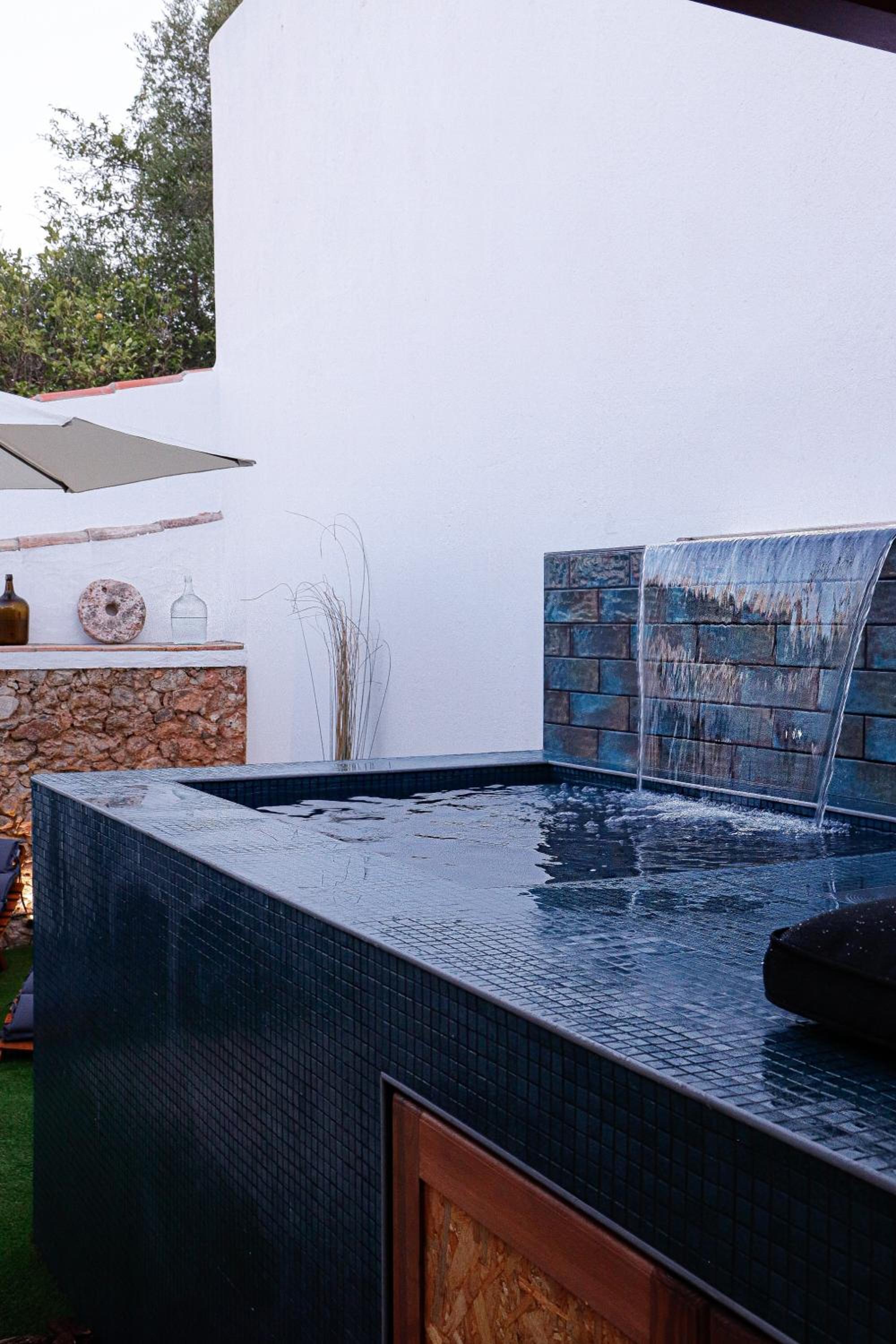 Two-Bedroom Villa - Photo 45