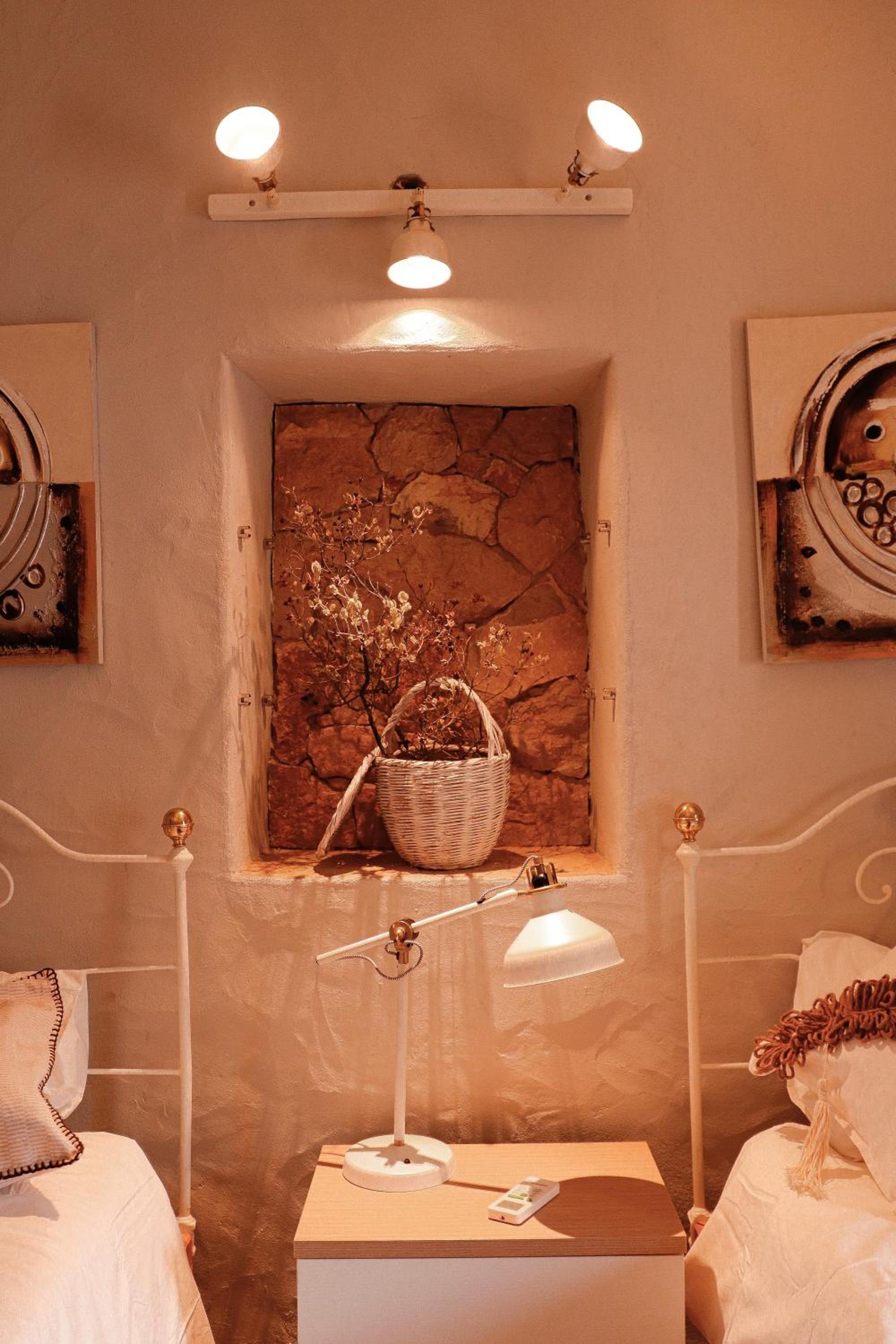 Two-Bedroom Villa - Photo 17