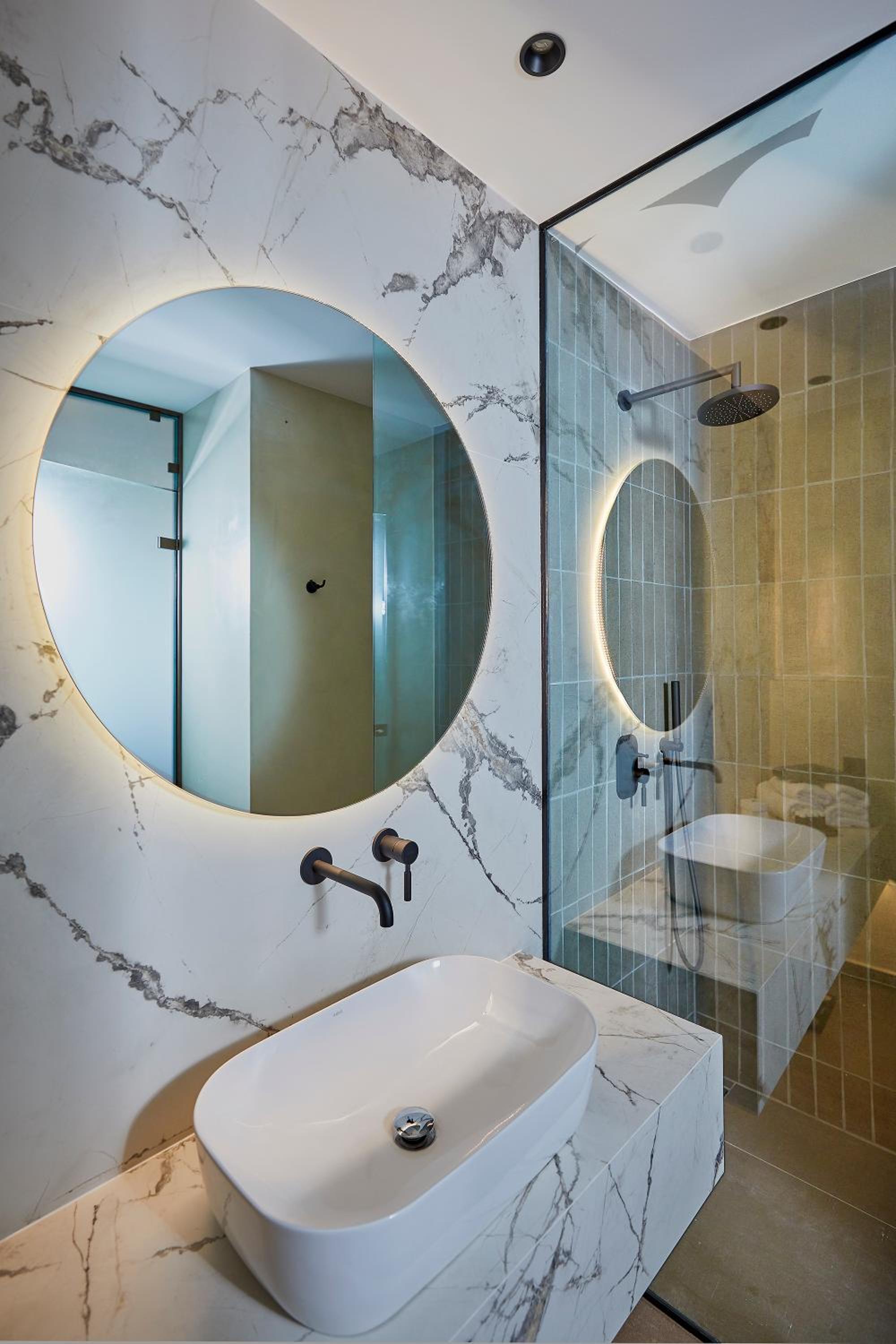Superior Suite - Photo 3