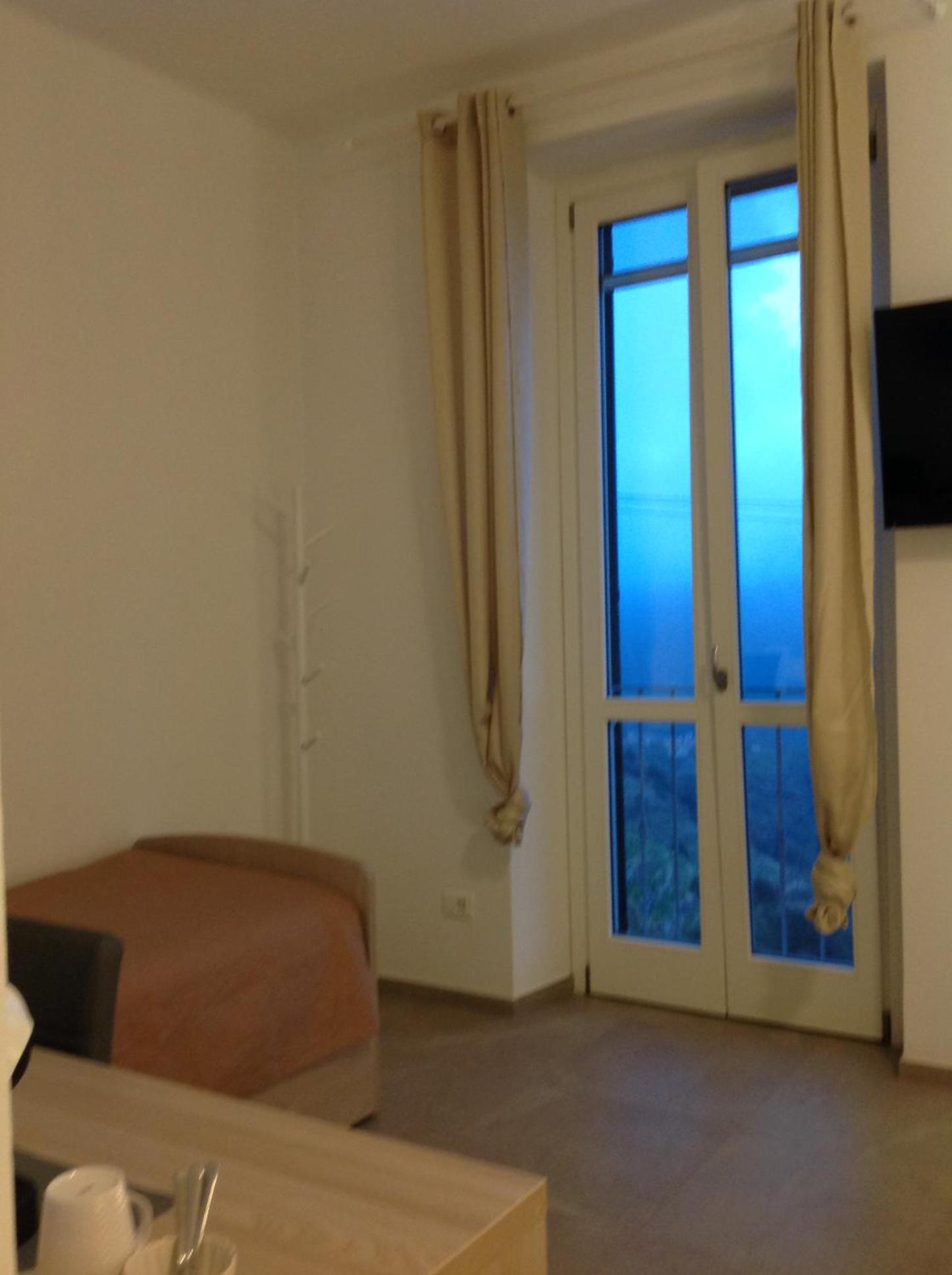 Standard Triple Room with Sea View photo 2