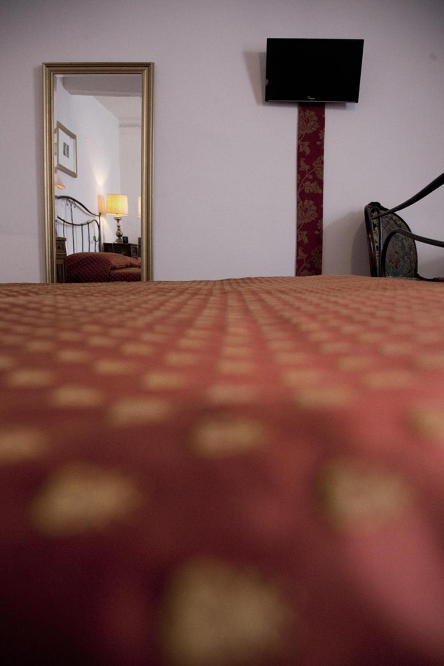 Two-Bedroom Apartment (3 Adults) photo 2