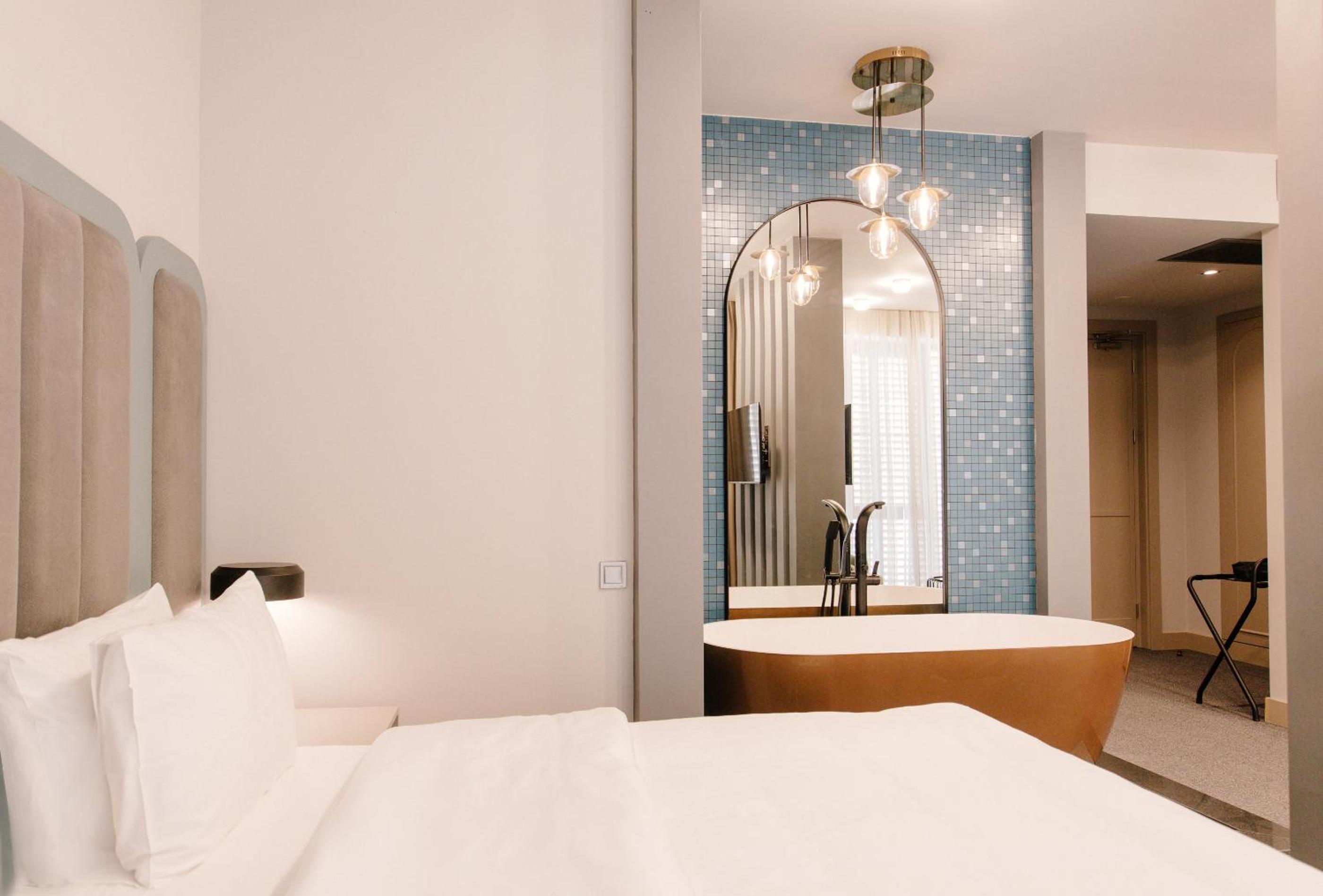 Junior Suite - Photo 9