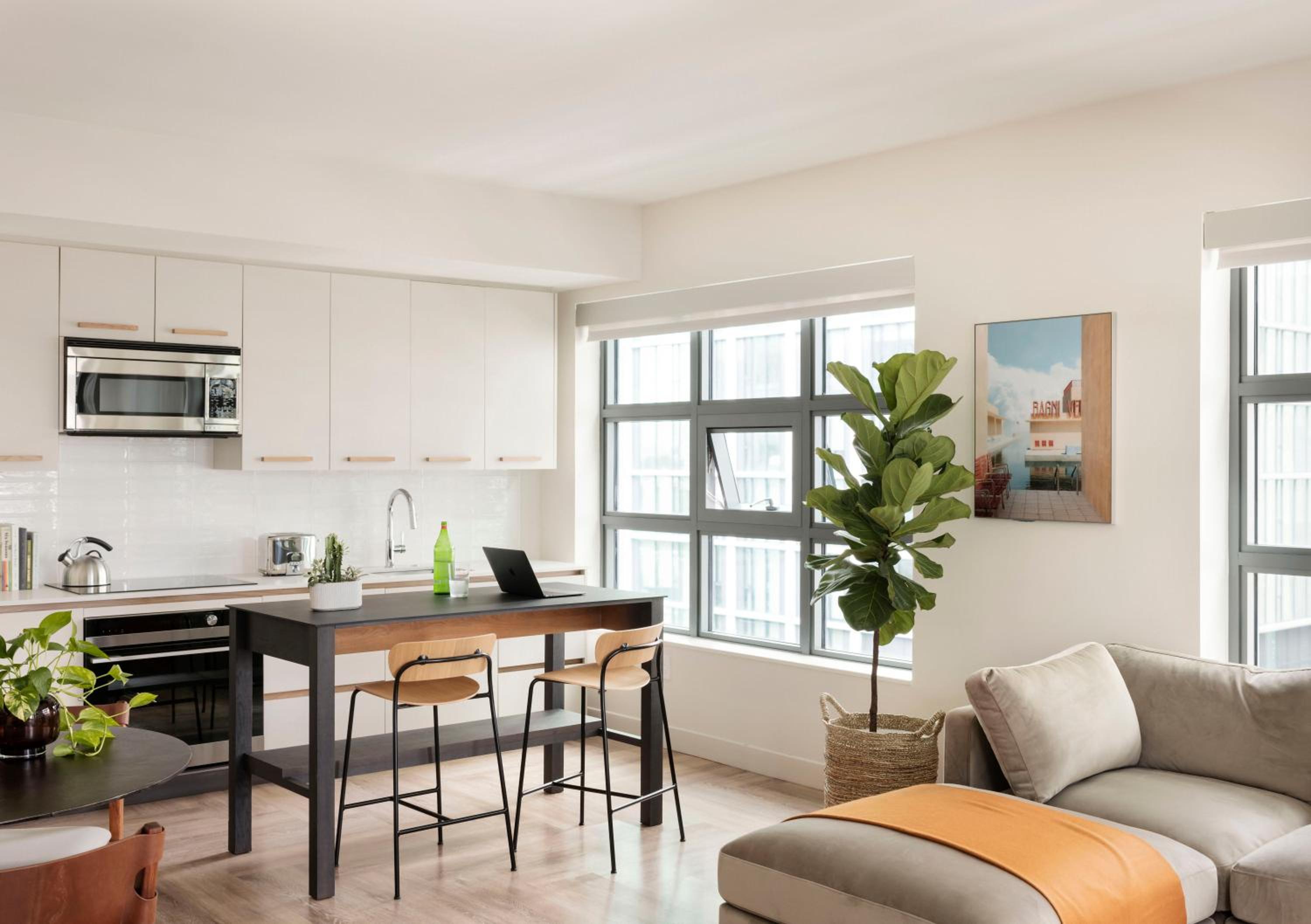 Two Bedroom Apartment and Den, photo 7