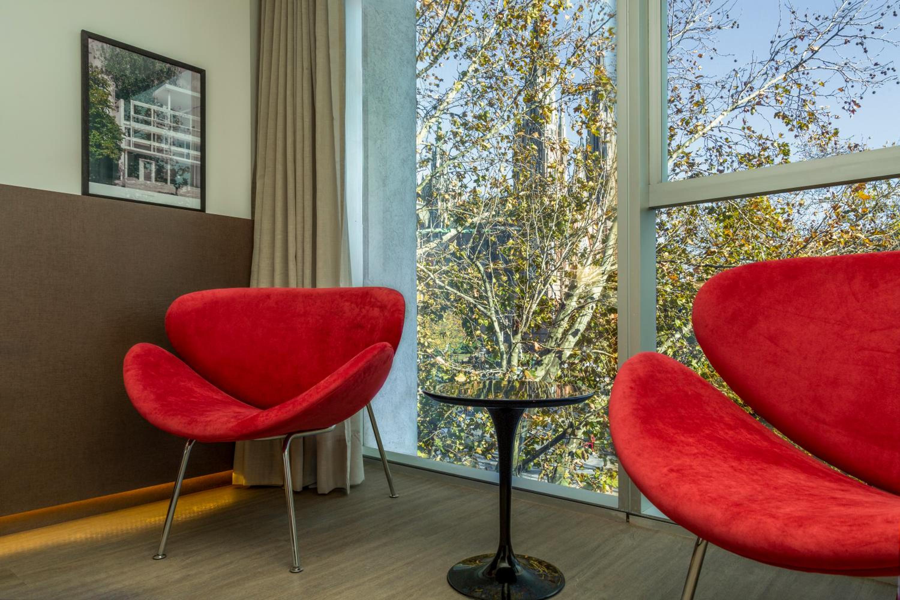 Twin Room with City View - Non-Smoking
