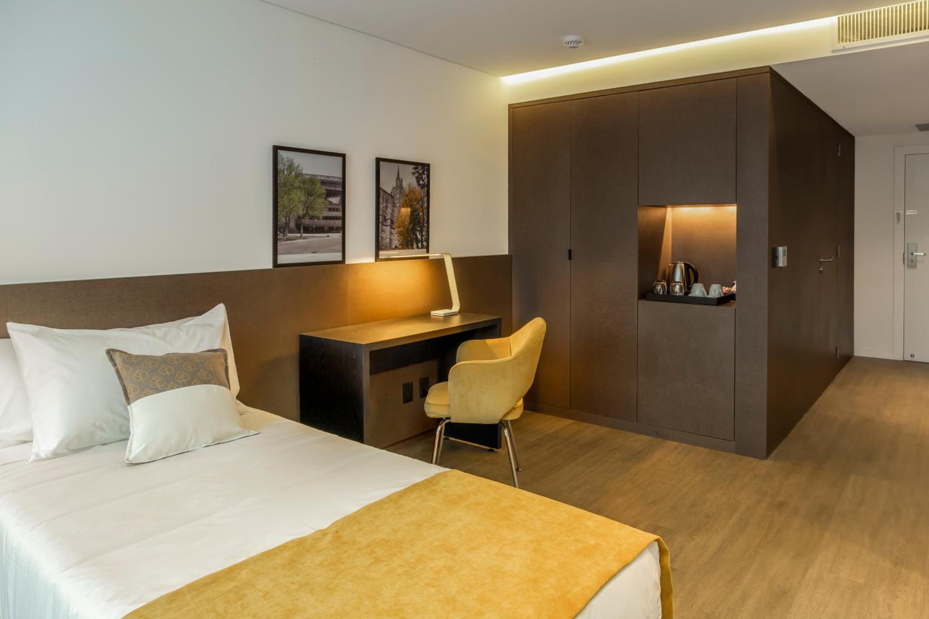 Twin Room - Mobility Access/Non-Smoking
