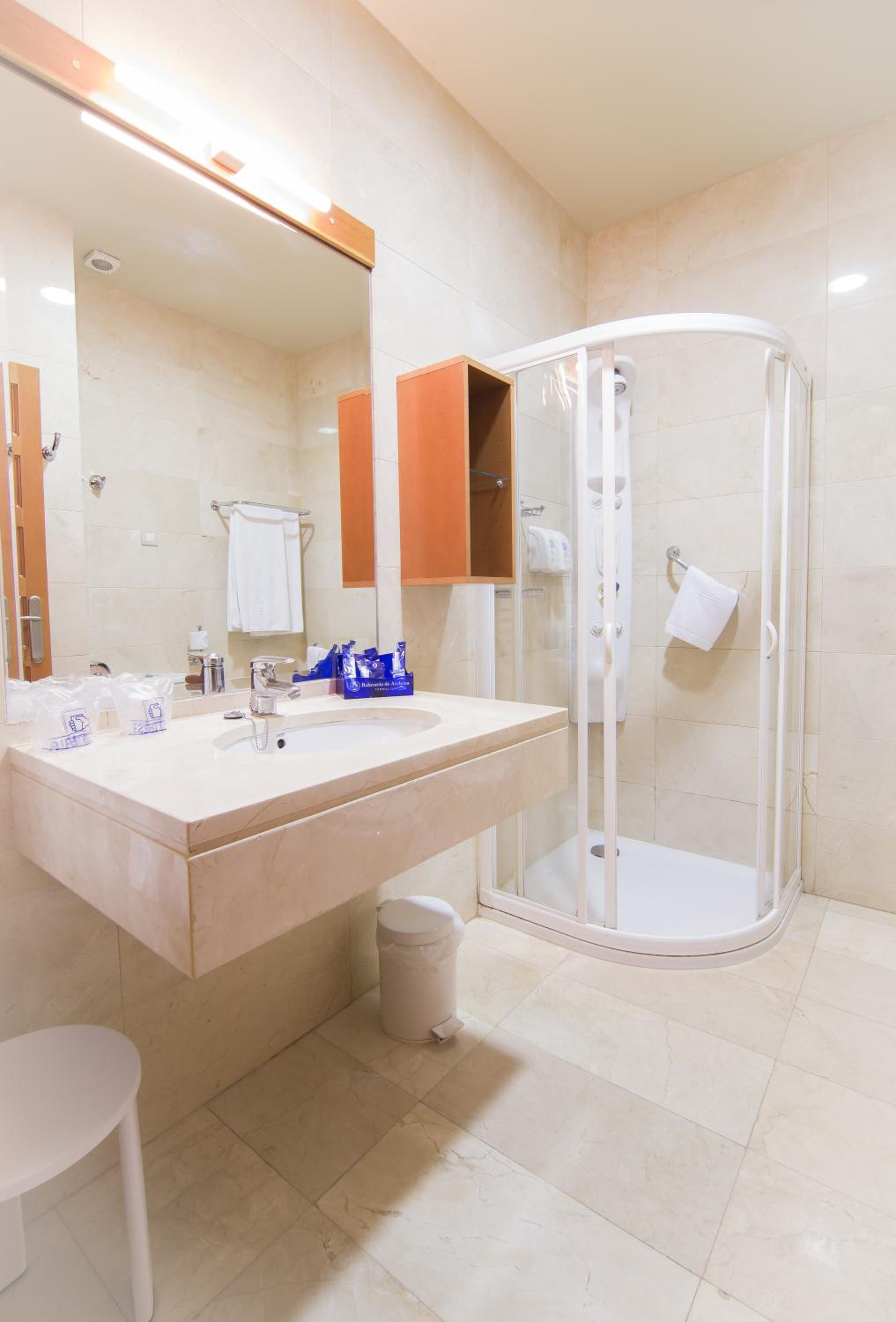 Superior Room with Spa access photo 2
