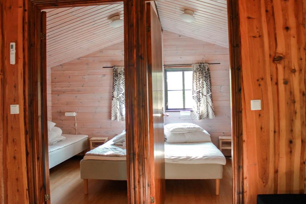 Two-Bedroom Cottage - Photo 7