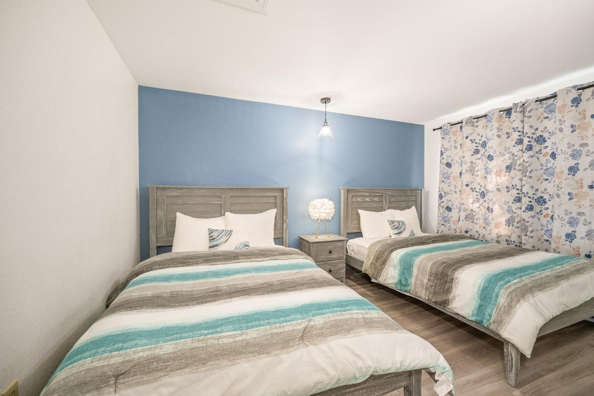 Deluxe Suite - Photo 1