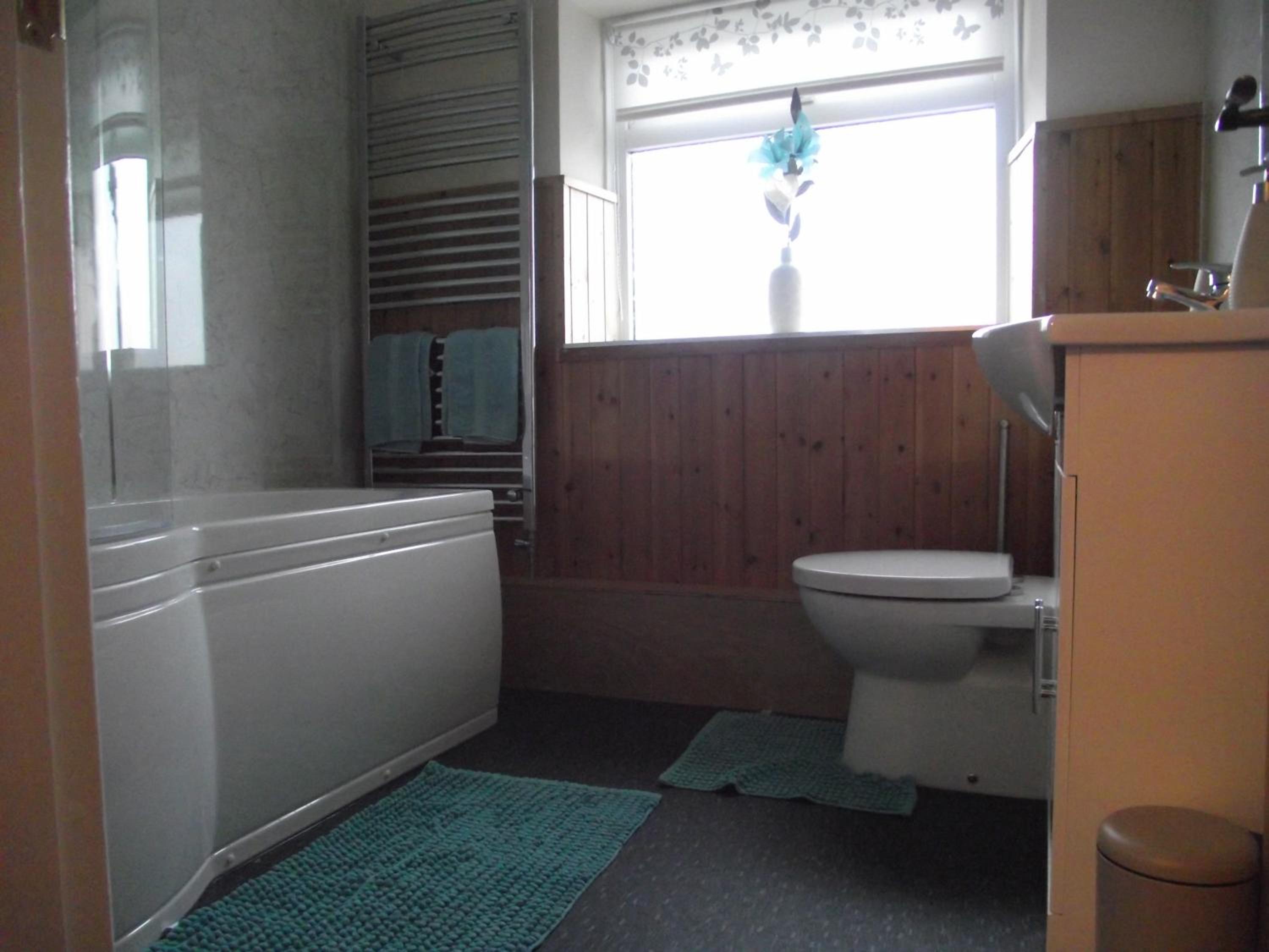 Two-Bedroom House photo 3