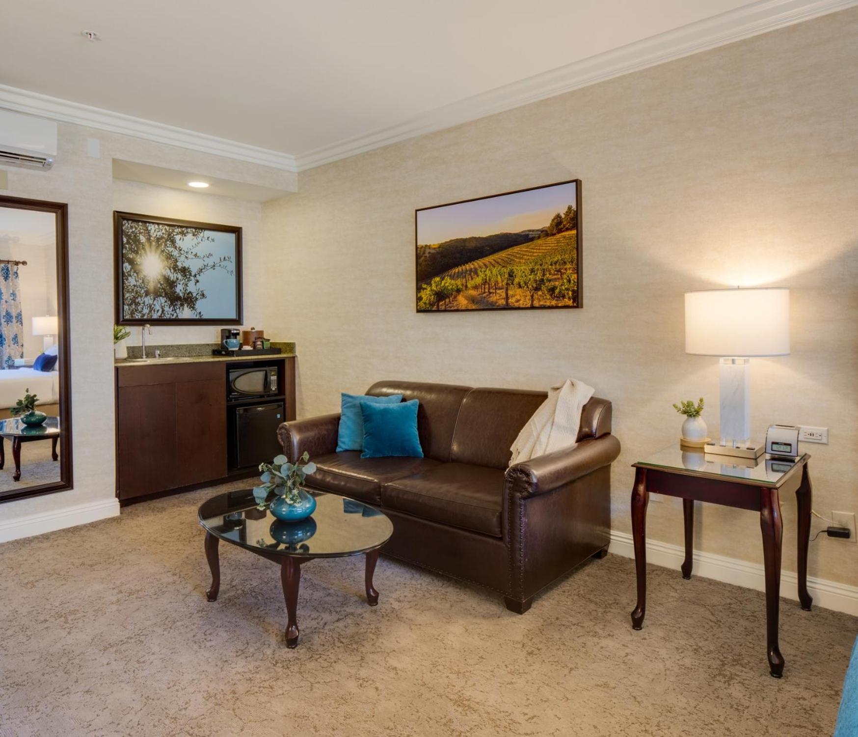 King Studio Suite - Photo 5