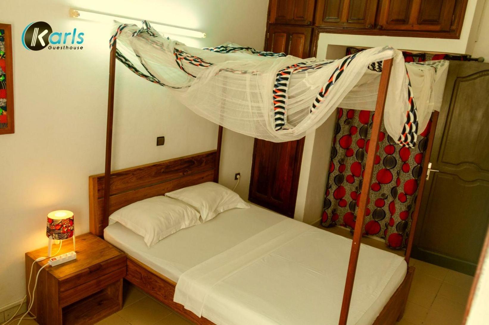 Double Room with Private Bathroom photo 2
