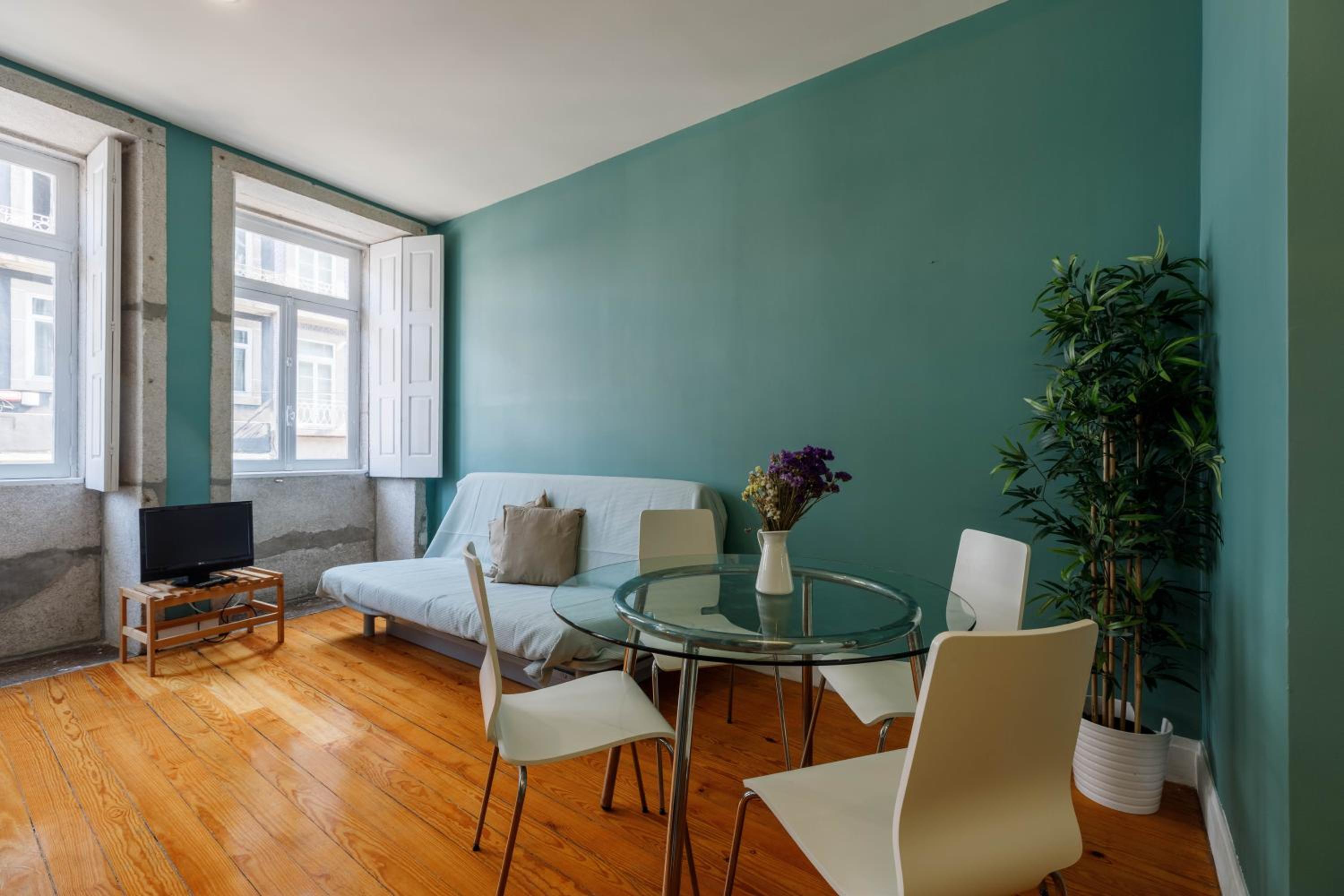 Studio Apartment - Photo 13
