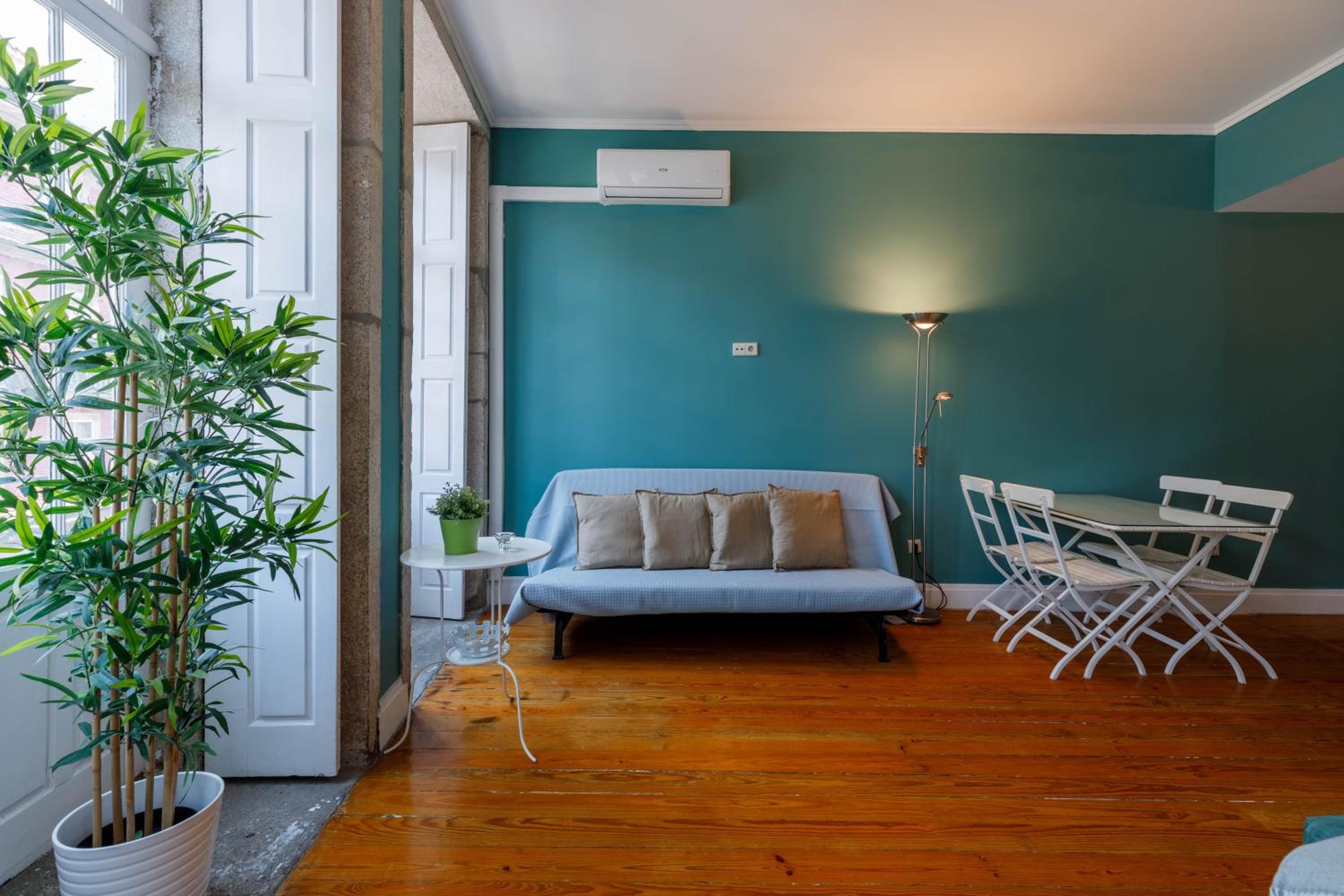Studio Apartment - Photo 9