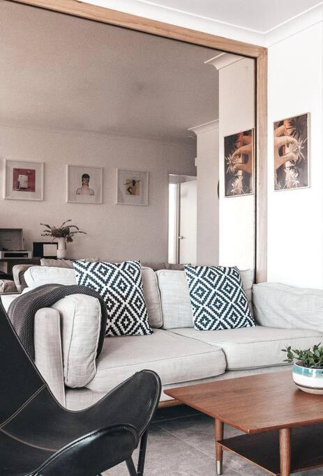 Three-Bedroom Apartment photo 2