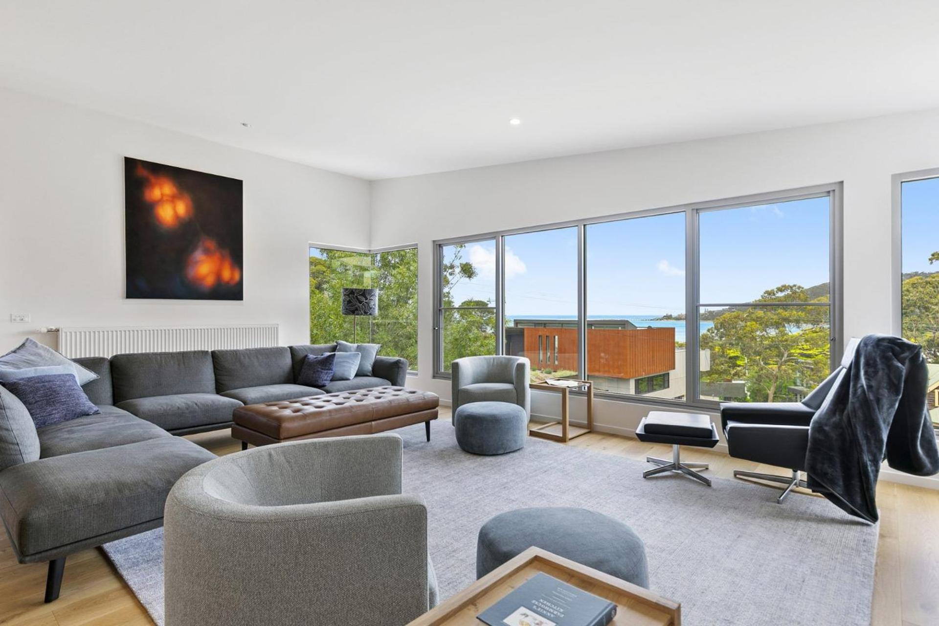Three-Bedroom House photo 1