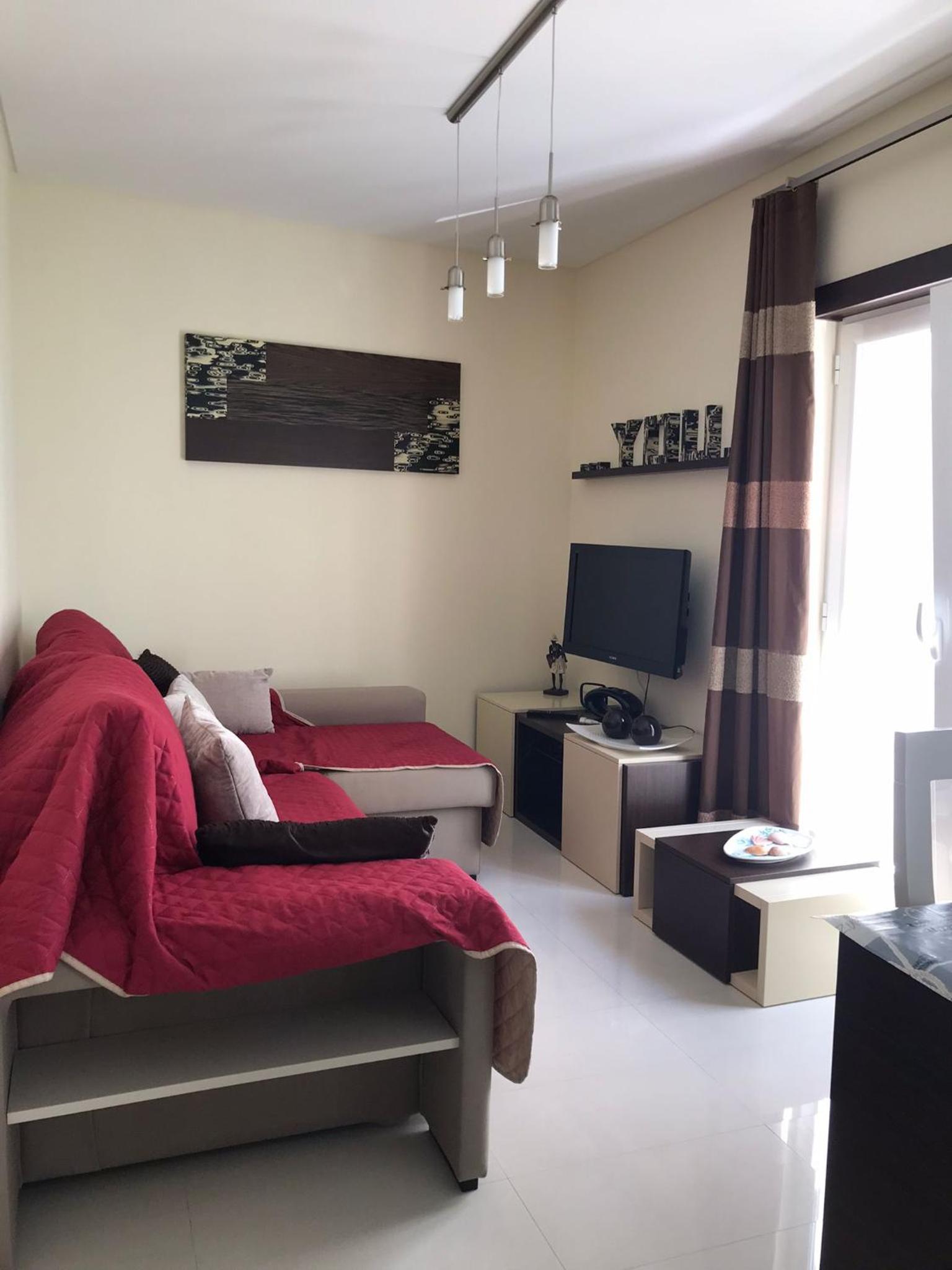 One-Bedroom Apartment - Photo 7