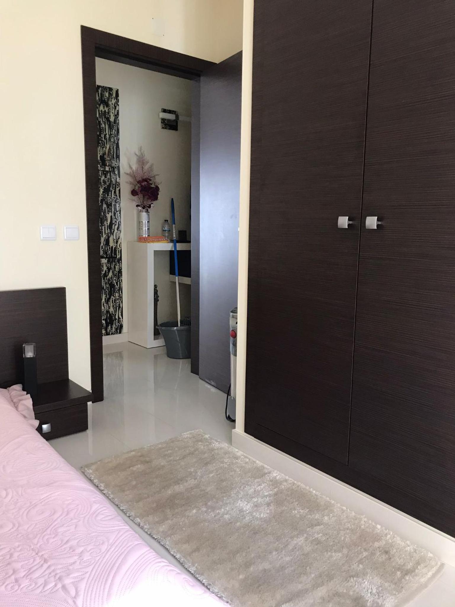 One-Bedroom Apartment - Photo 9