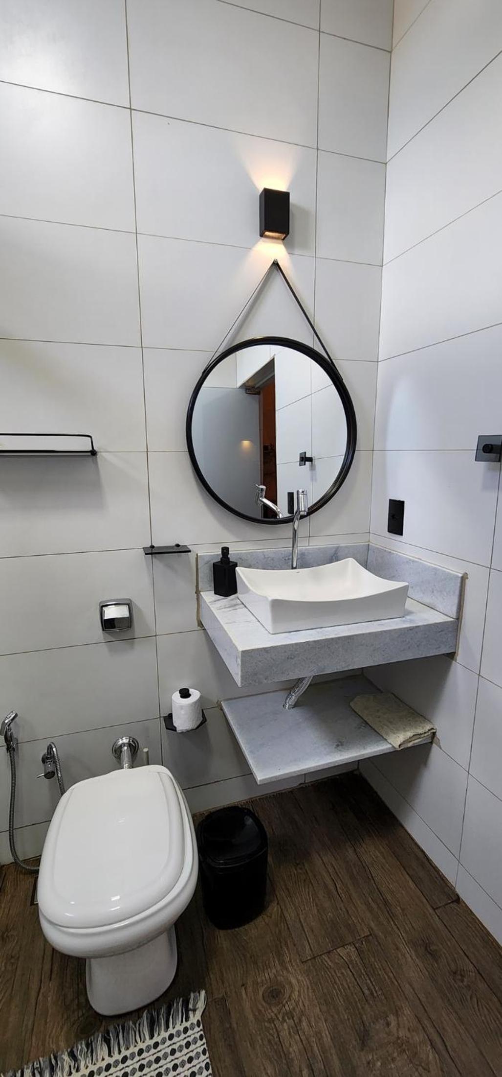 Deluxe Suite with Spa Bath - Photo 14