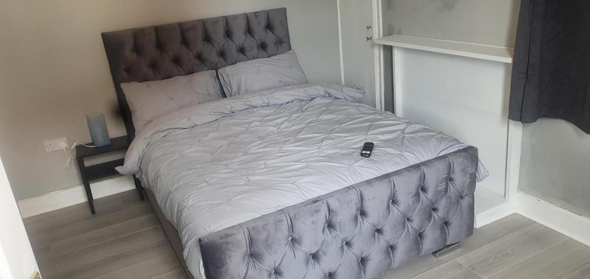 Double Room with Private Bathroom photo 1