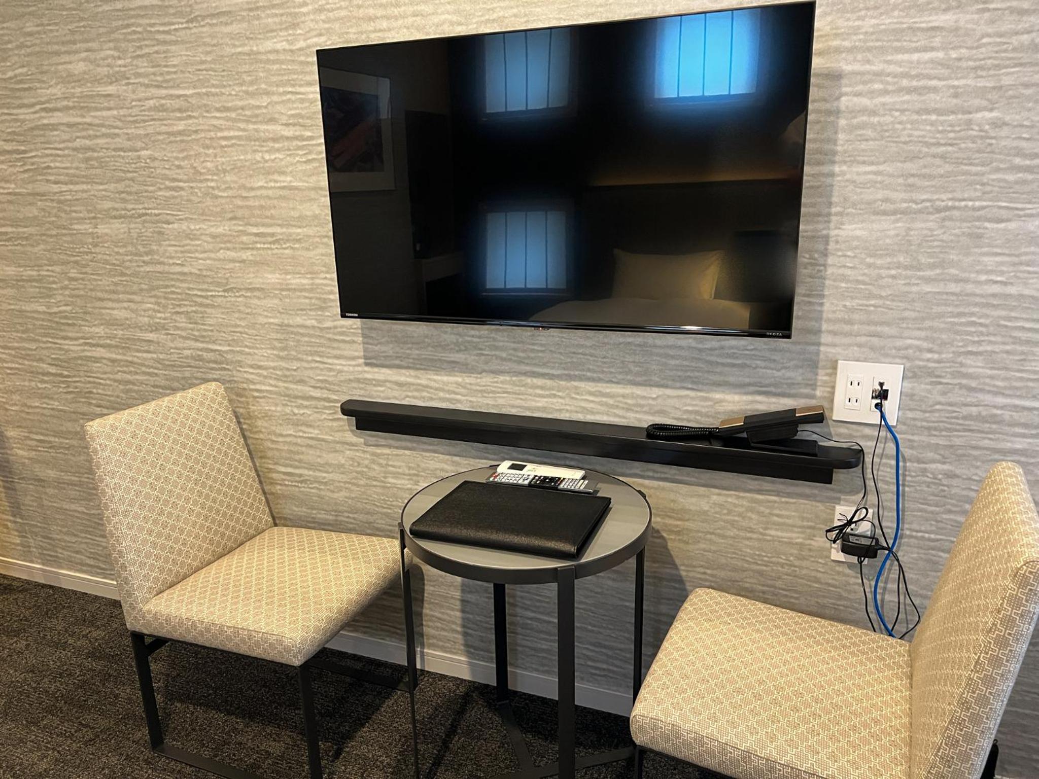 Standard Twin Room - Photo 8