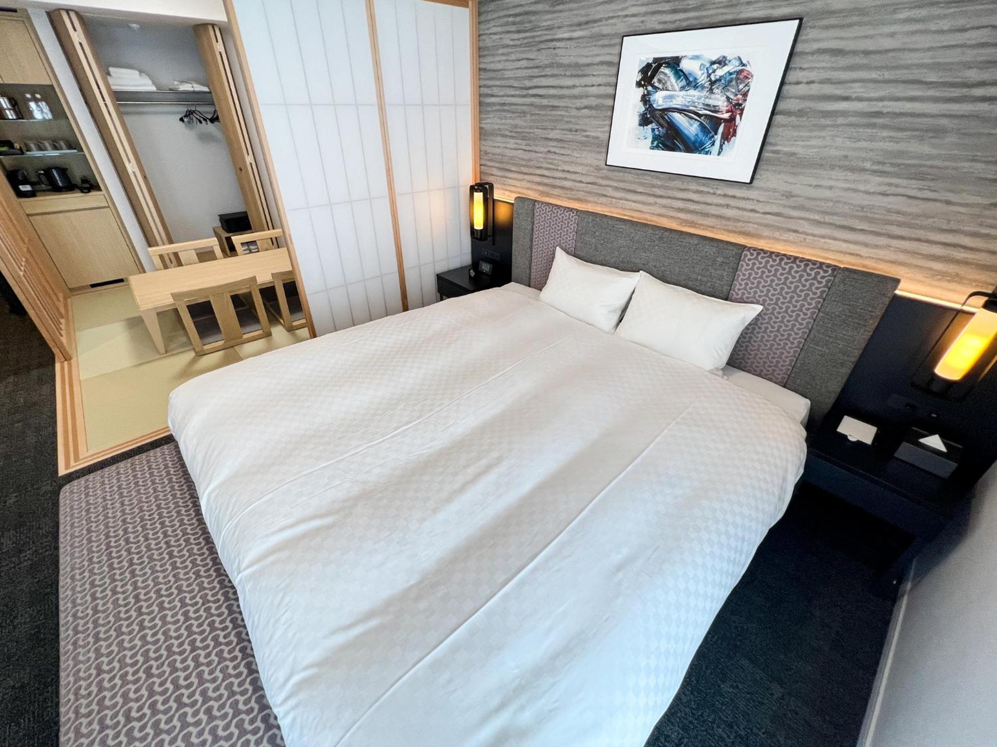 Superior King Room - Photo 5