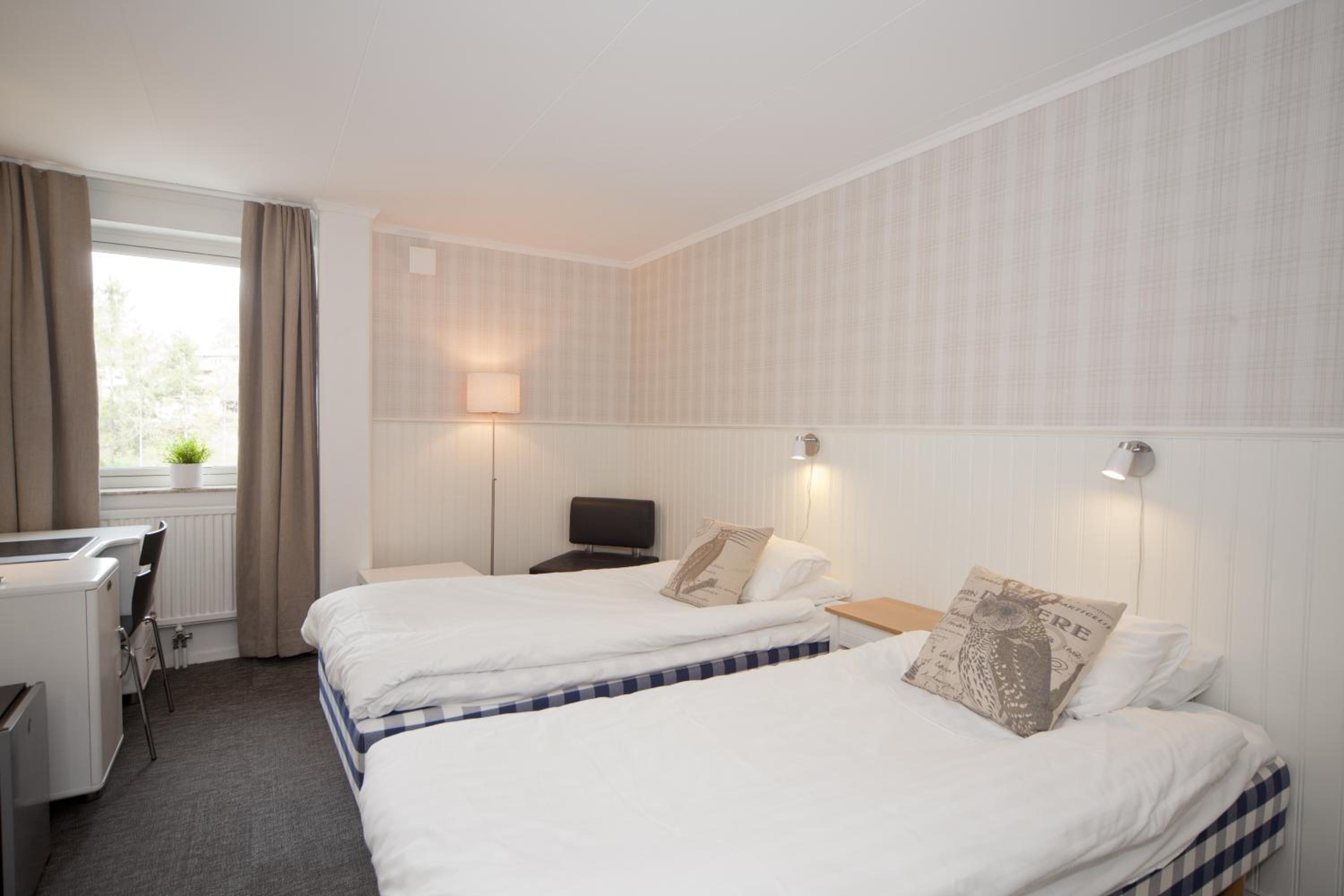 Twin Room - Photo 5