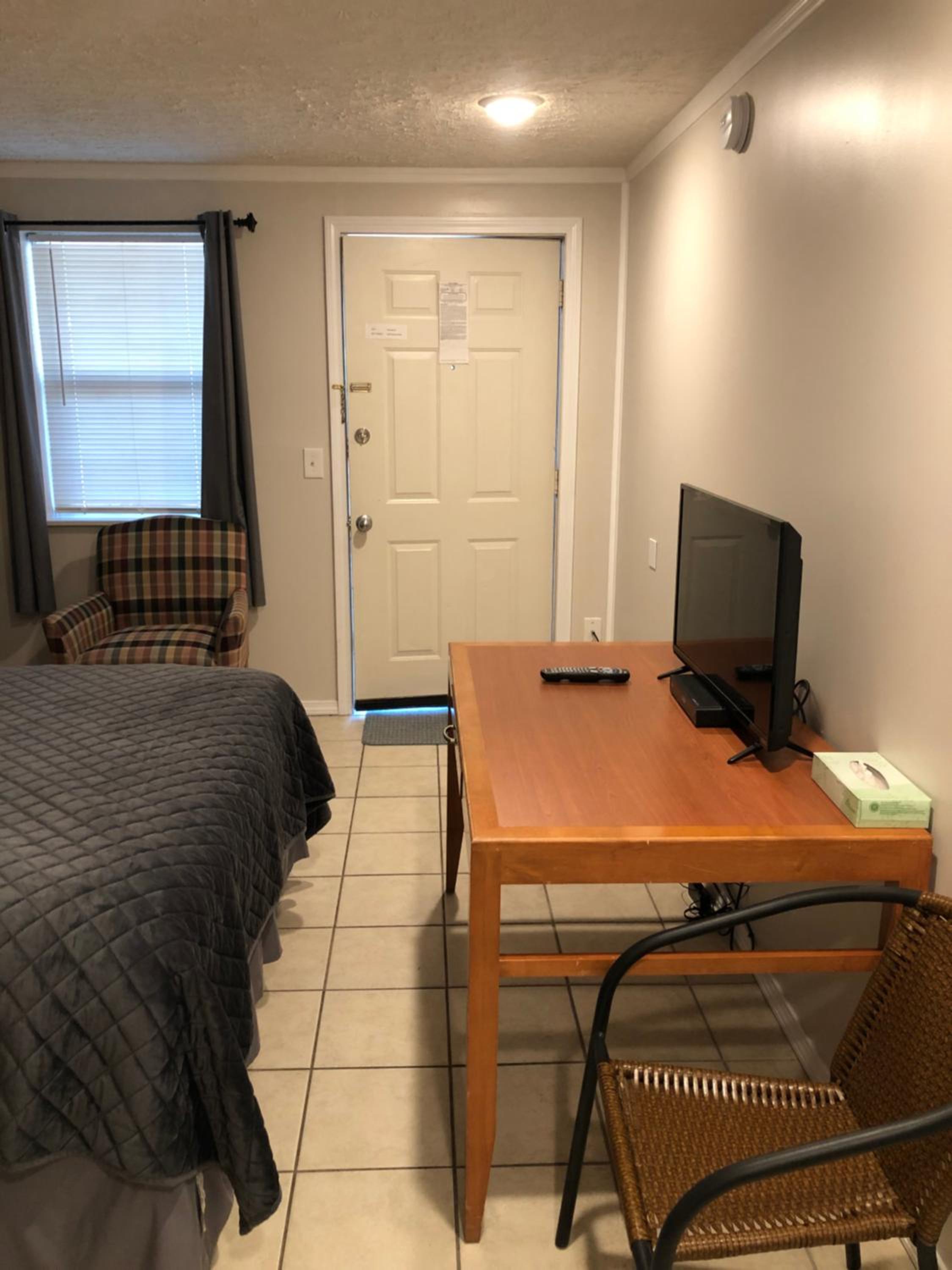 Queen Room photo 3
