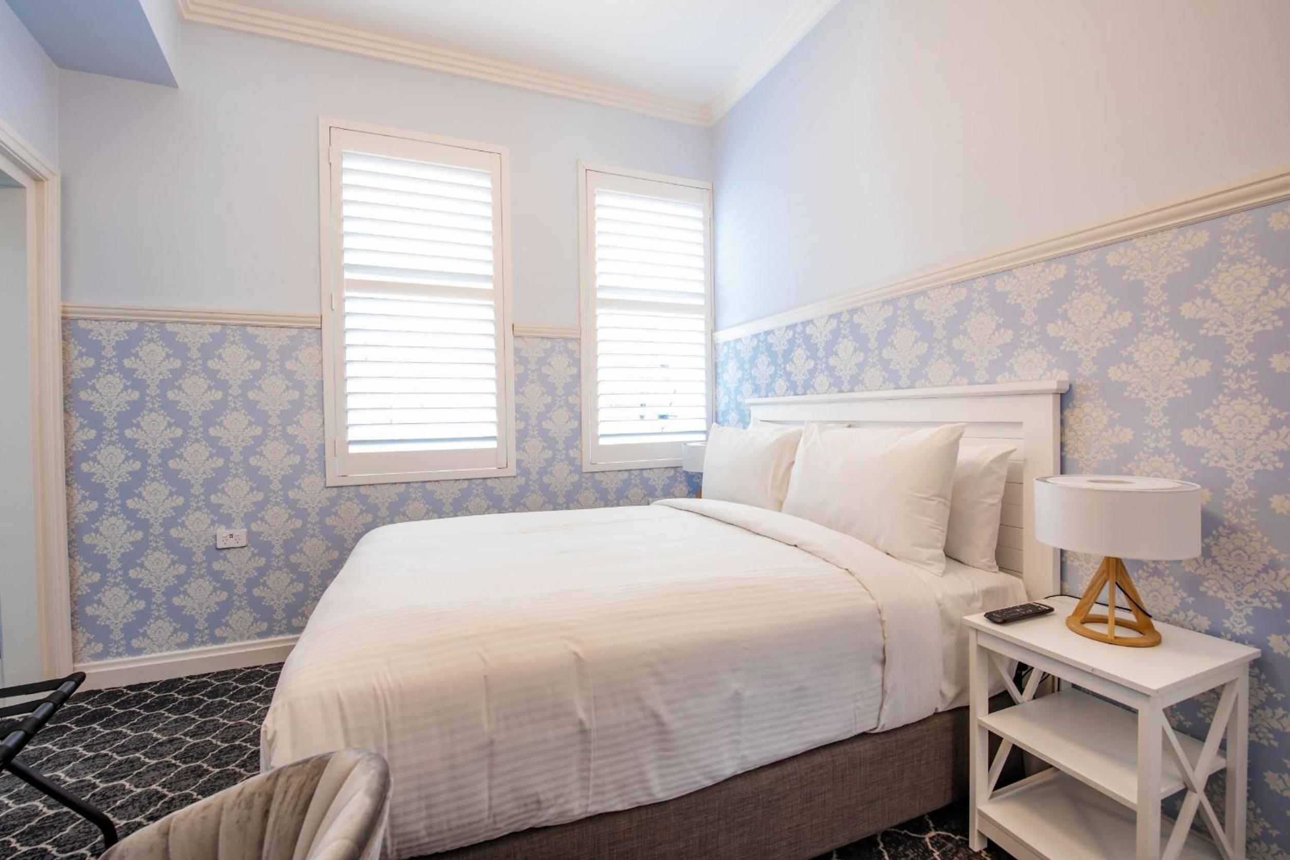 Queen Room - Photo 6