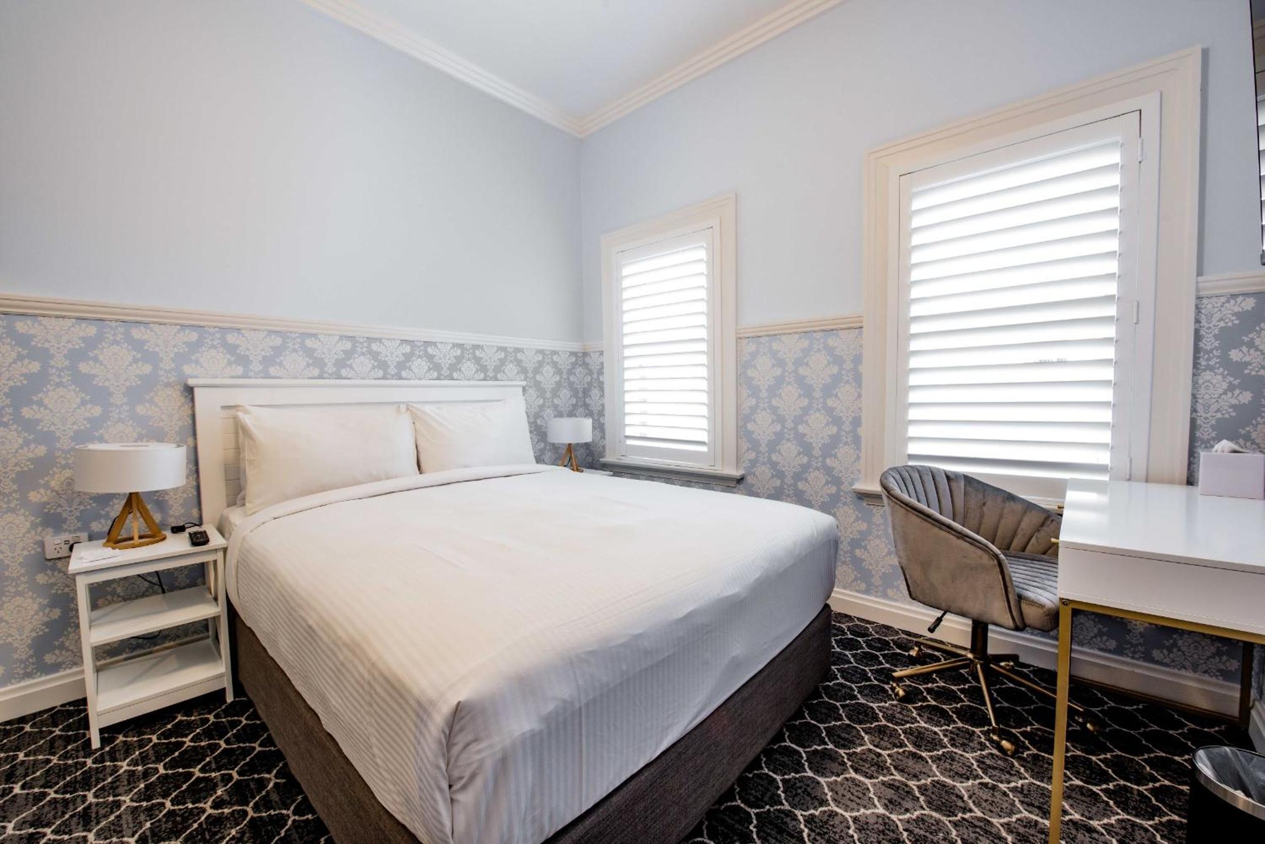 Queen Room - Photo 1