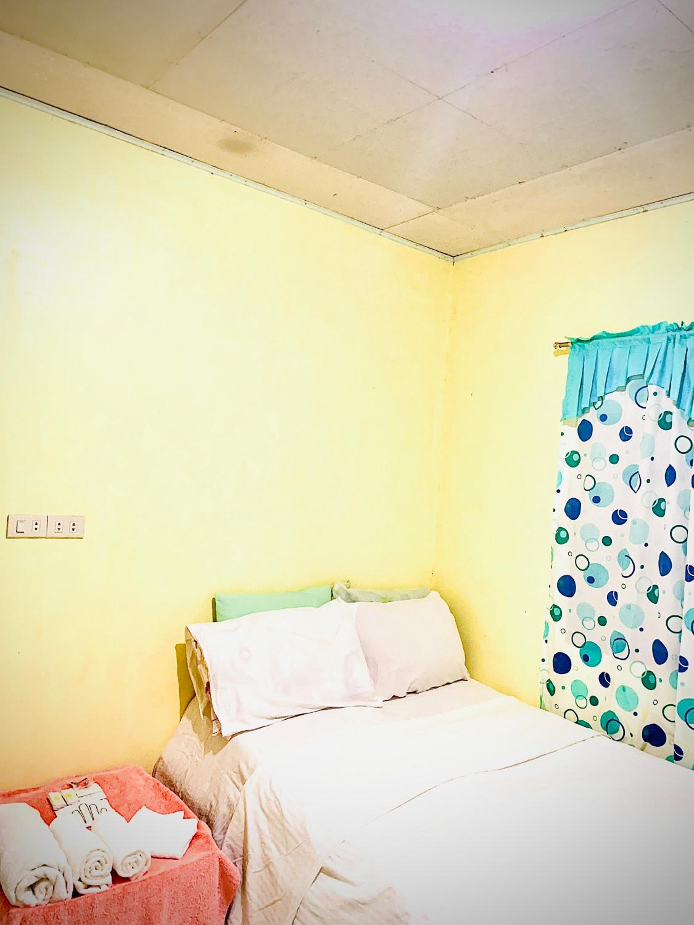 Deluxe Queen Suite photo 3