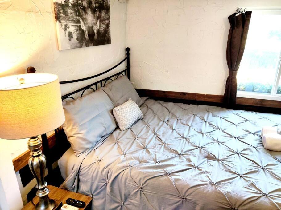 One-Bedroom House - Photo 18
