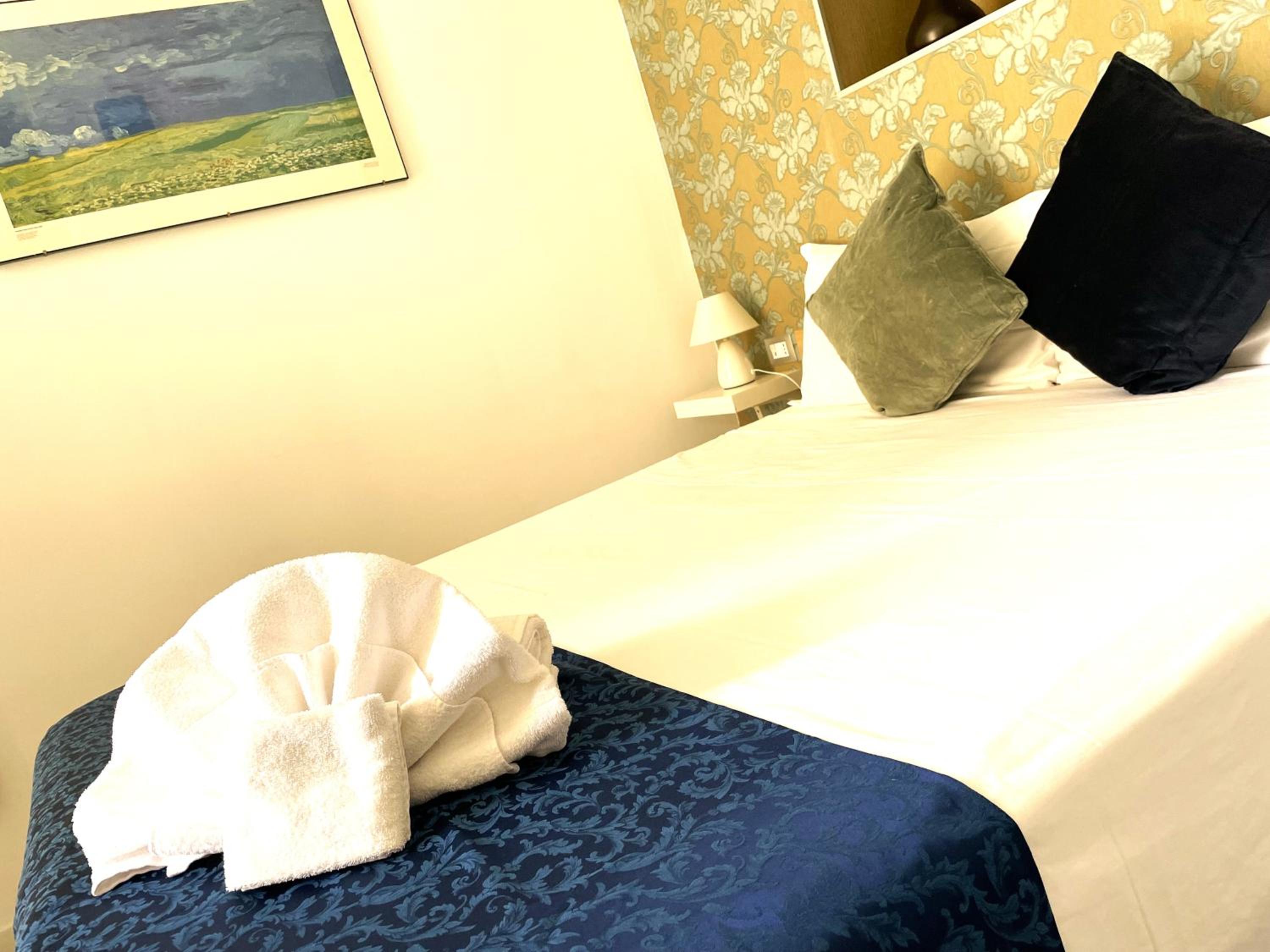 Double or Twin Room with Balcony photo 1
