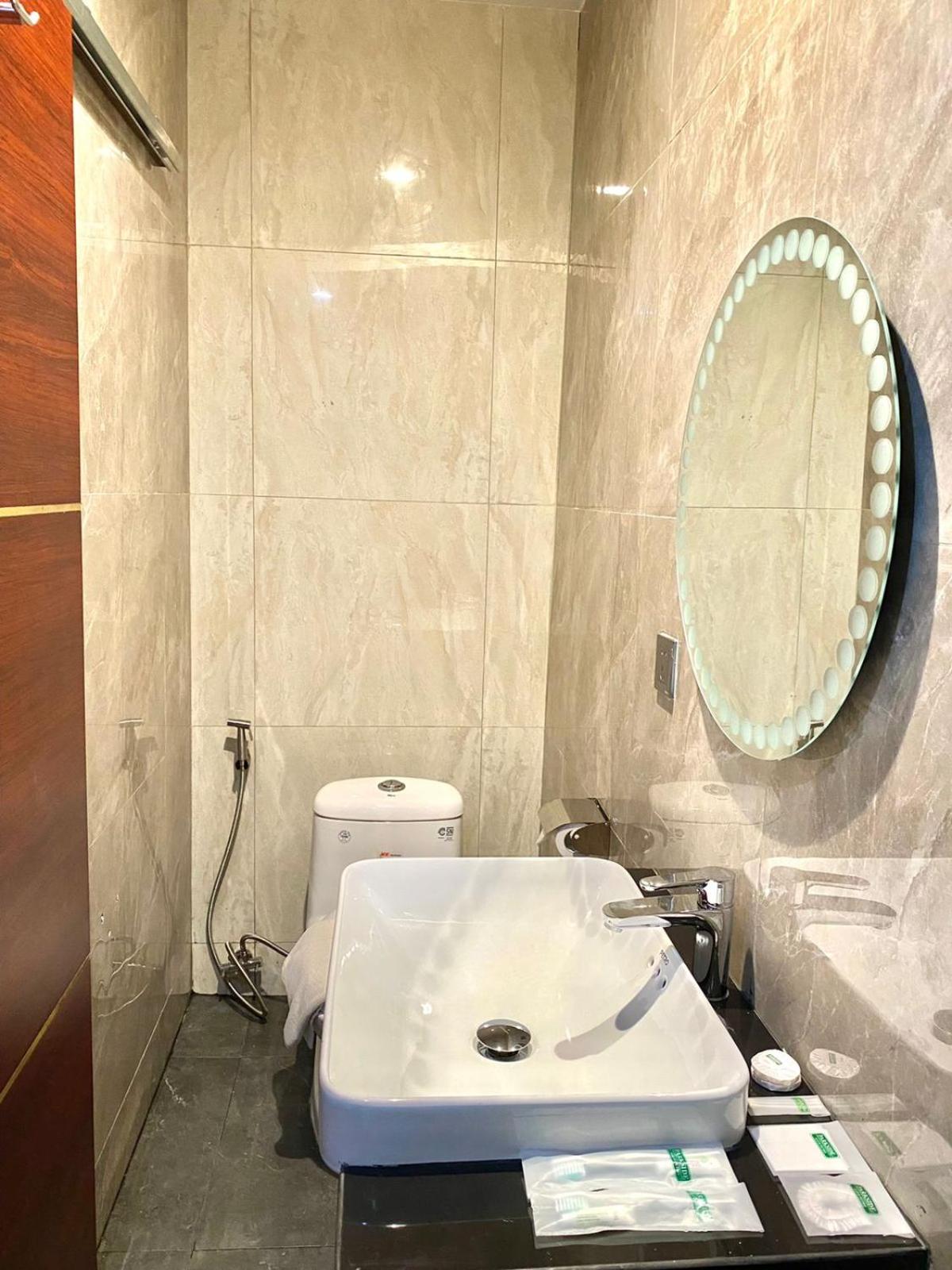 Standard Double Room - Photo 6