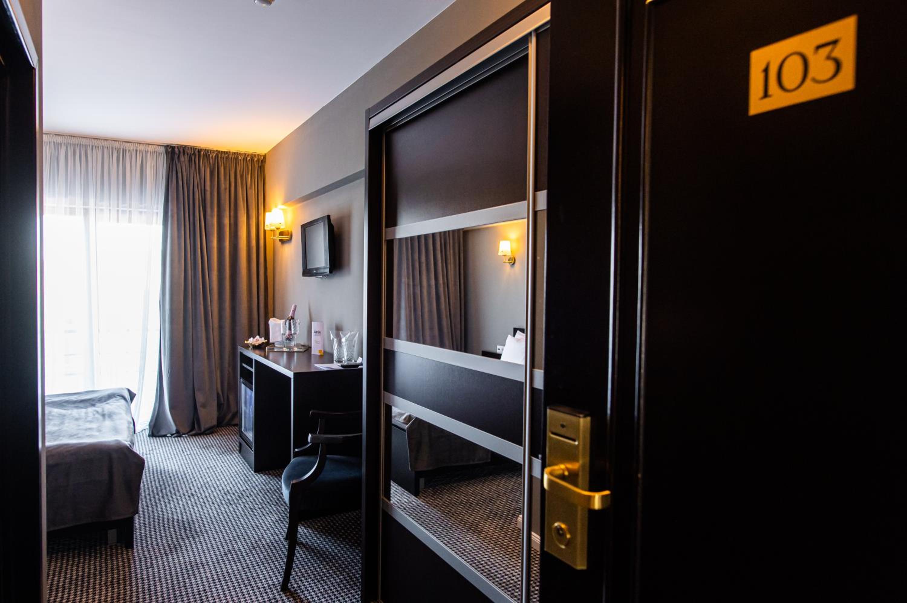 Deluxe Double Room photo 3