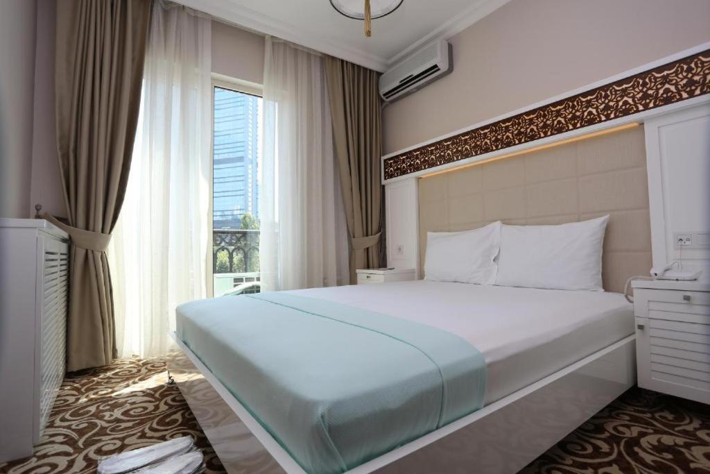 Deluxe Suite photo 1