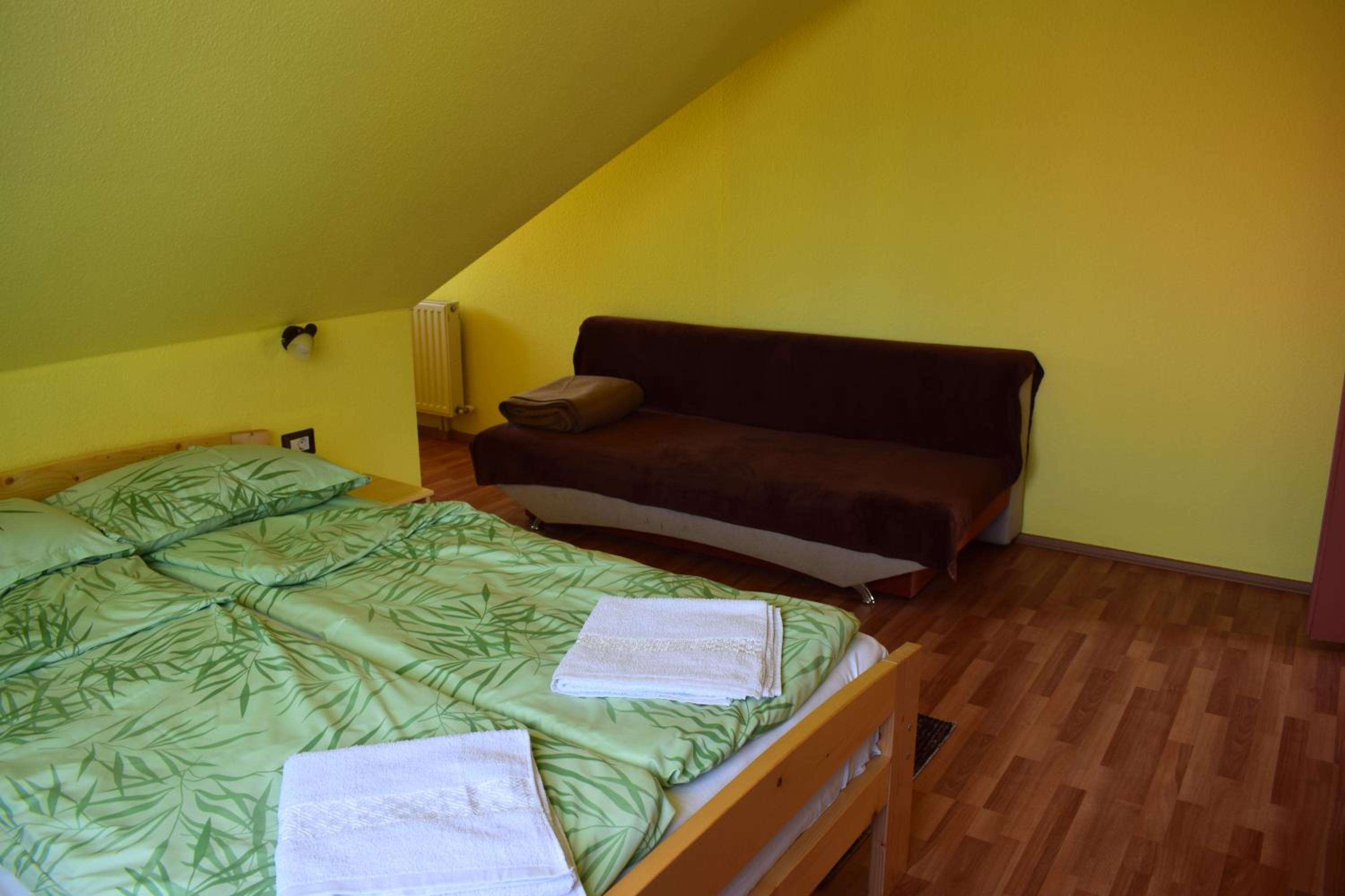 Four-Bedroom House photo 2