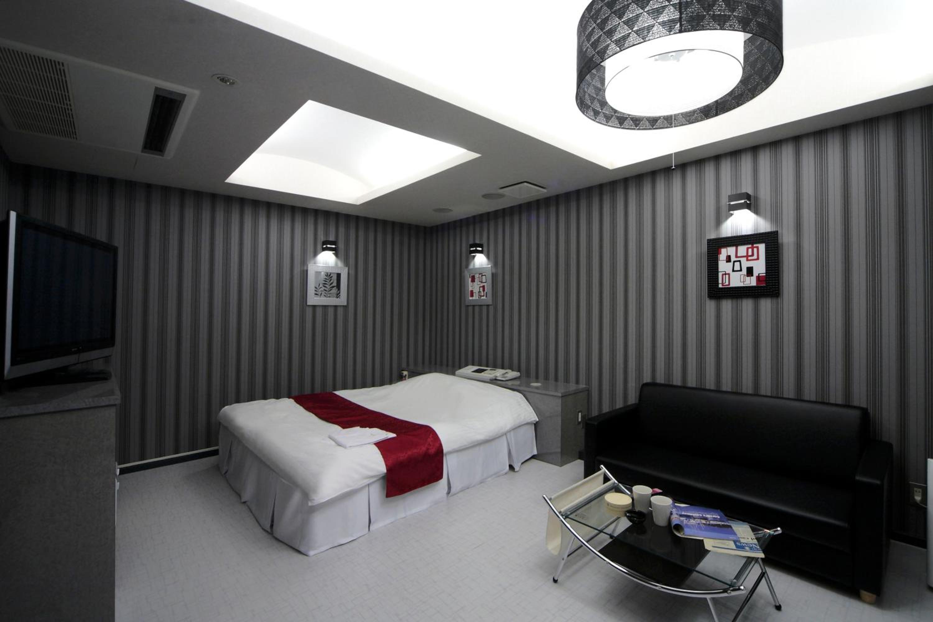 Deluxe Room - Photo 6