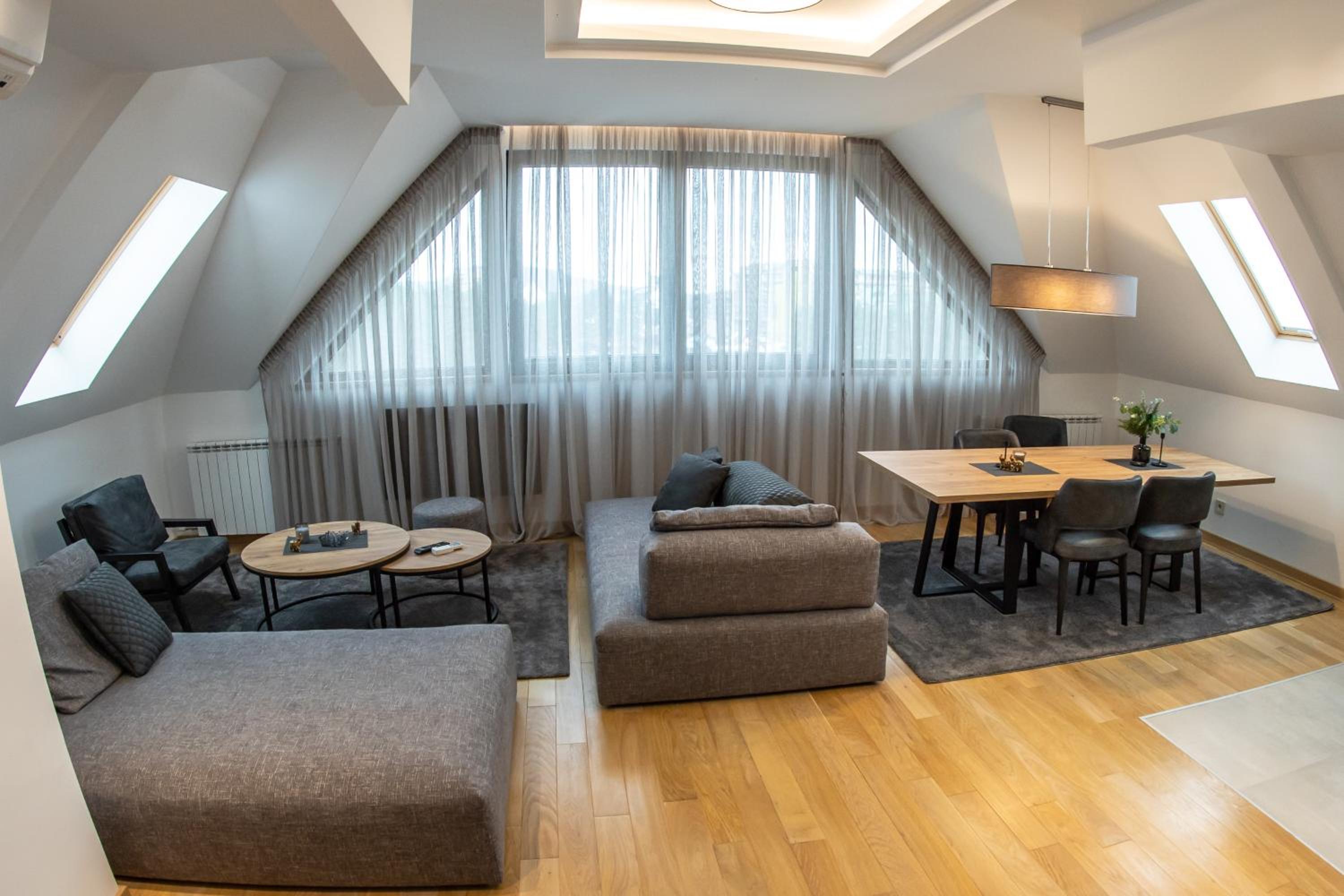 Duplex Apartment - Photo 17