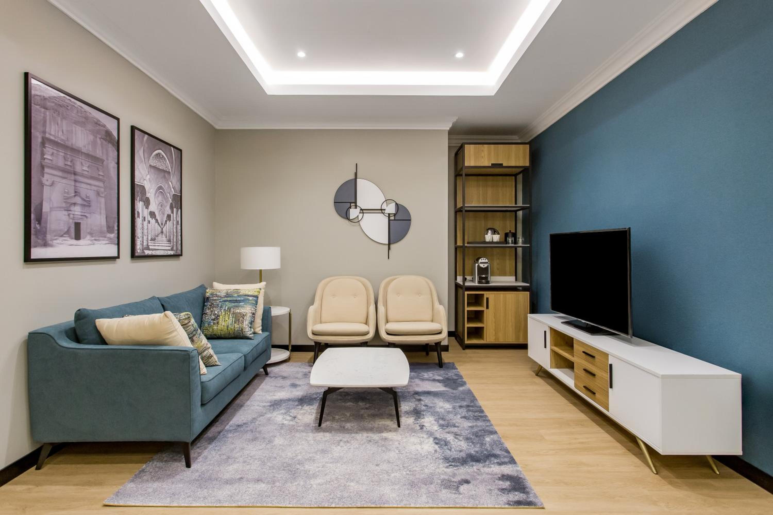 Two-Bedroom Duplex Suite - Photo 5
