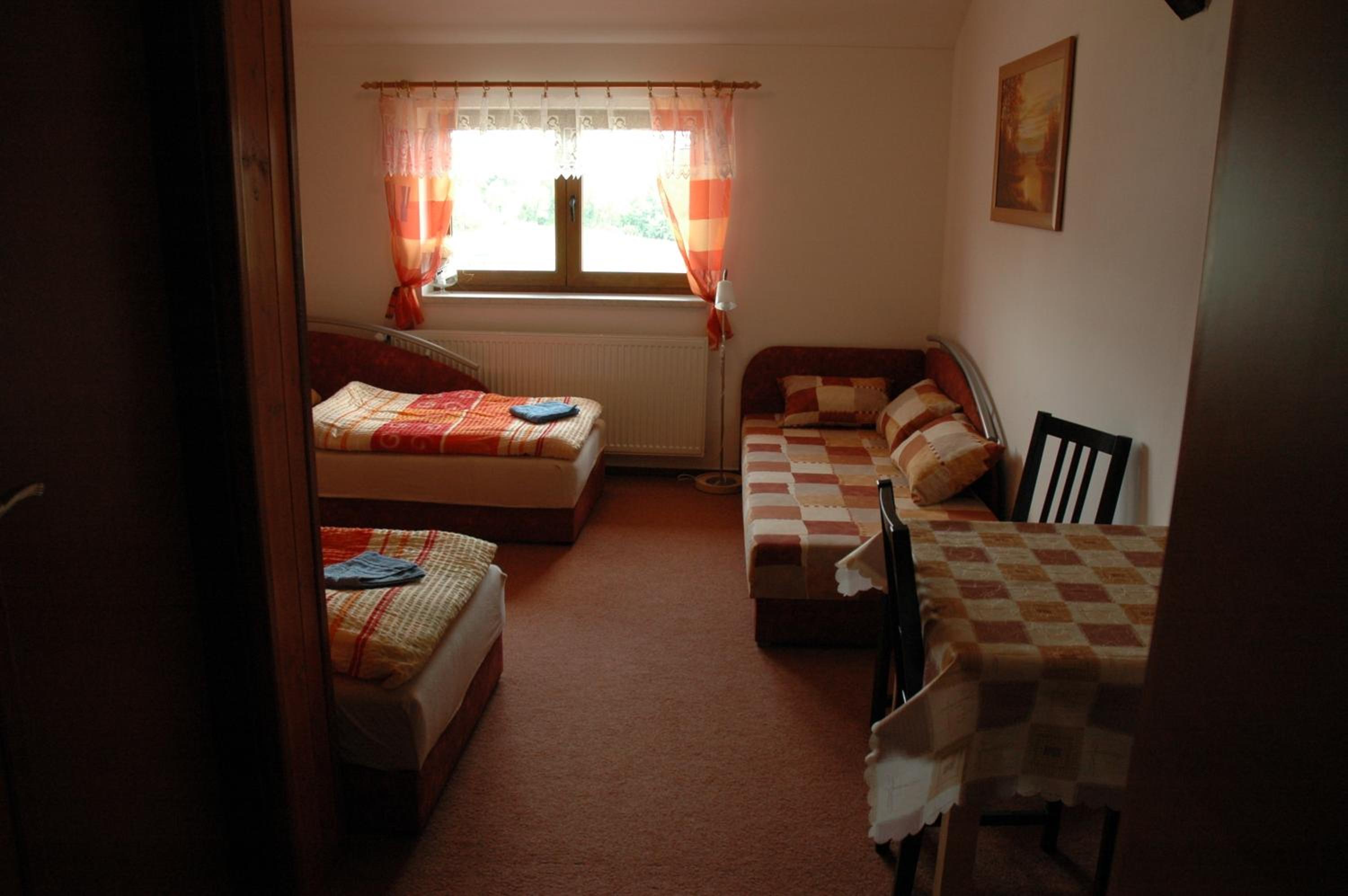 Triple Room with Private Bathroom photo 1