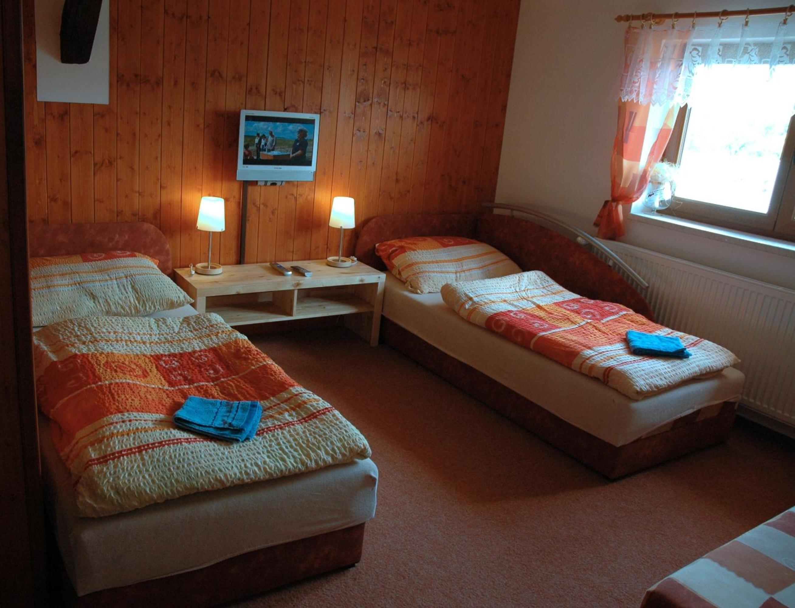 Triple Room with Private Bathroom photo 3