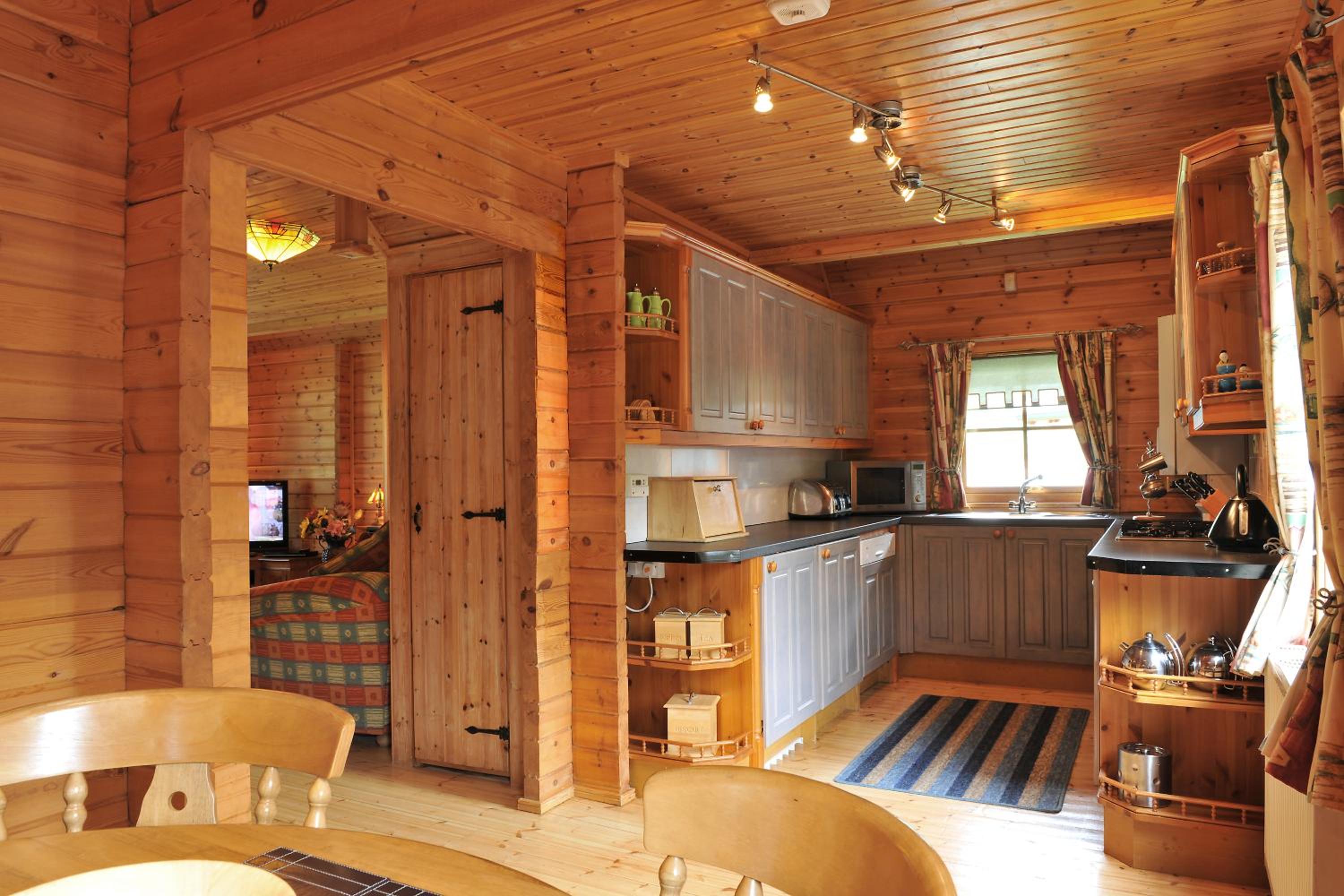 Three-Bedroom Lodge with Loch View photo 3