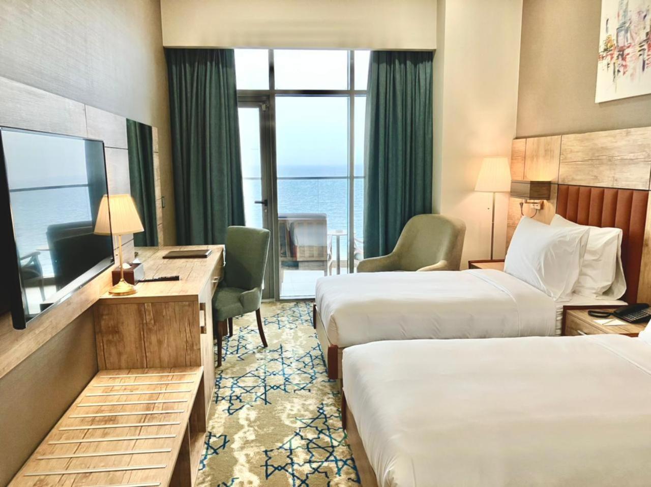 Superior Twin Room with Sea View