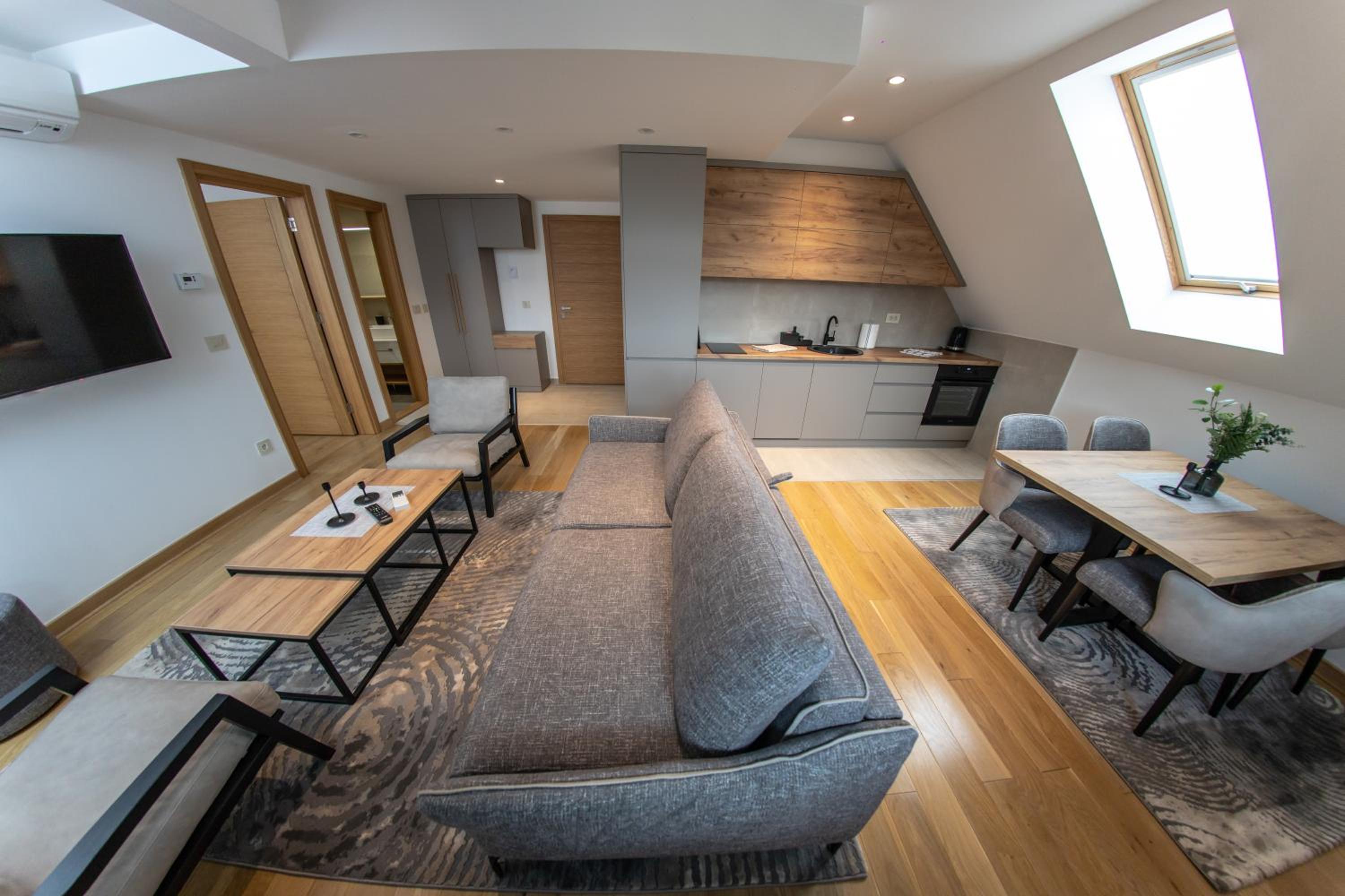 One-Bedroom Apartment - Photo 10
