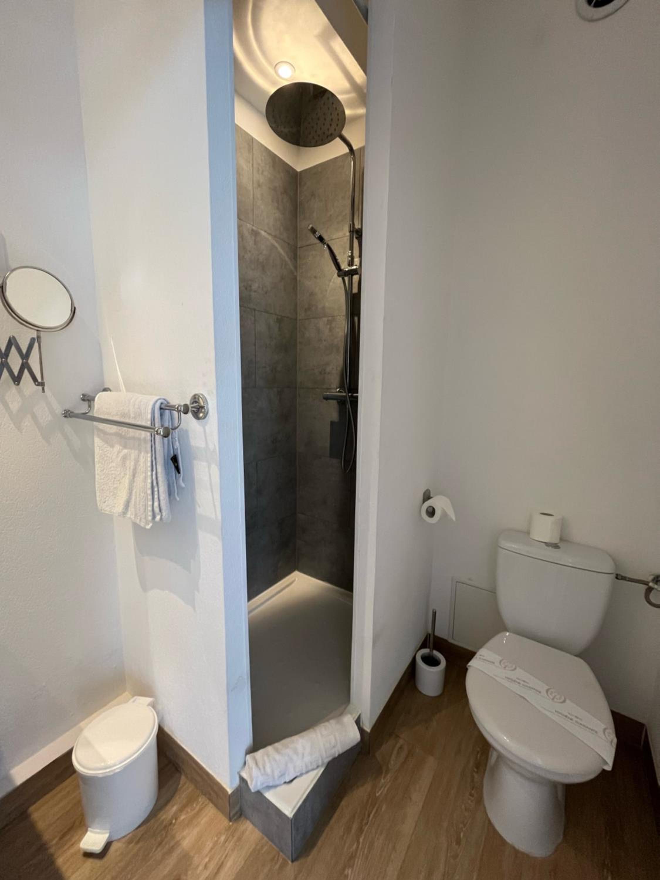 Quadruple Room - Photo 6