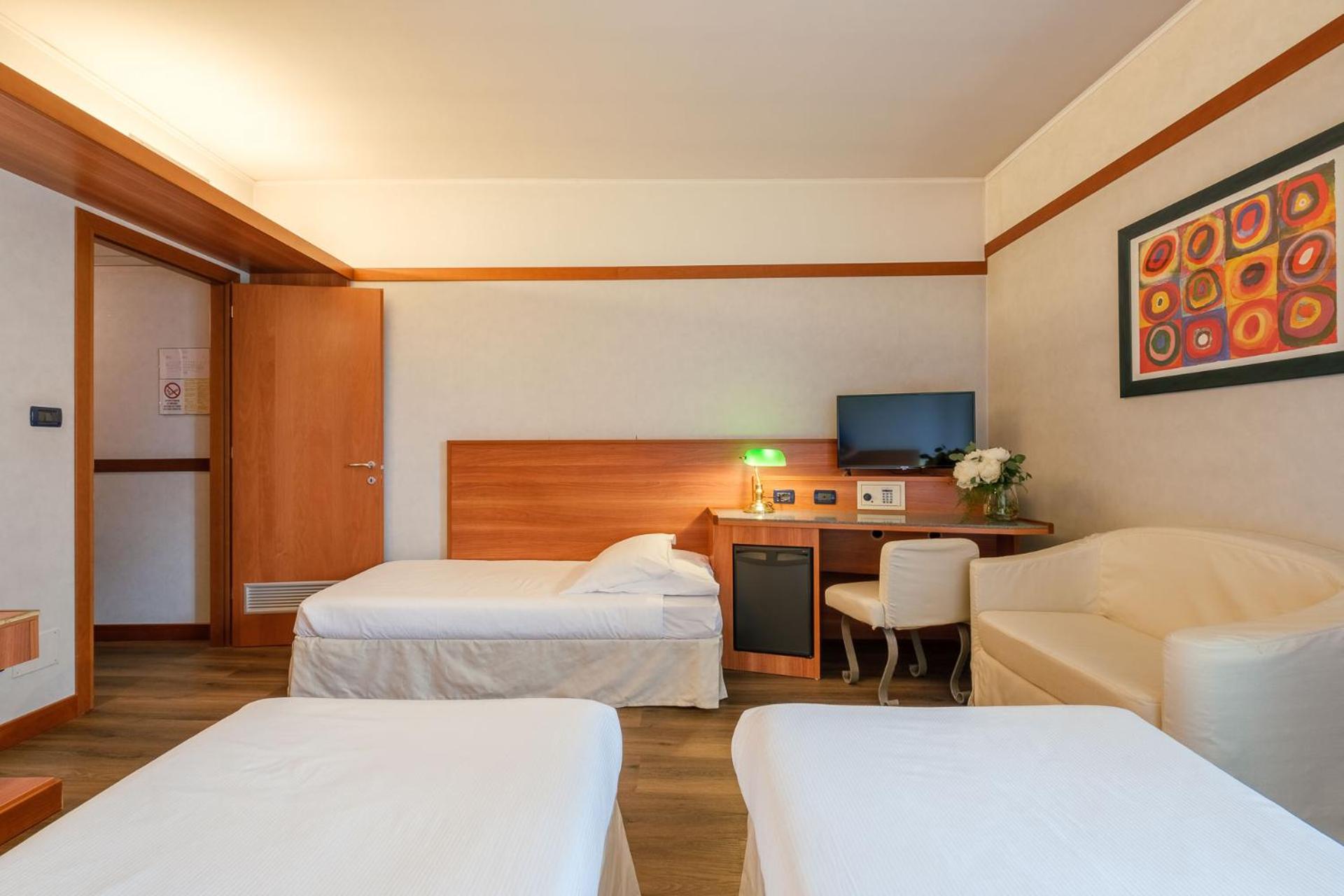Triple Room - Photo 3