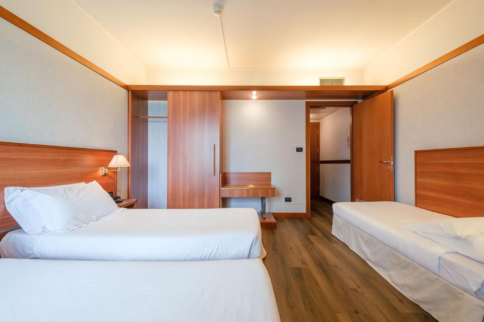 Triple Room - Photo 5