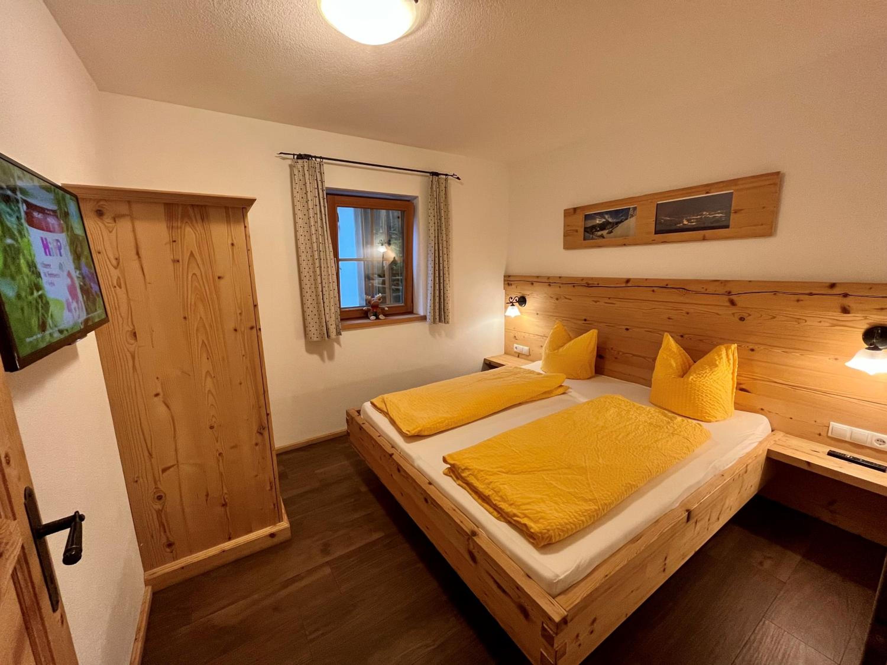 Chalet with Balcony and Terrace photo 1