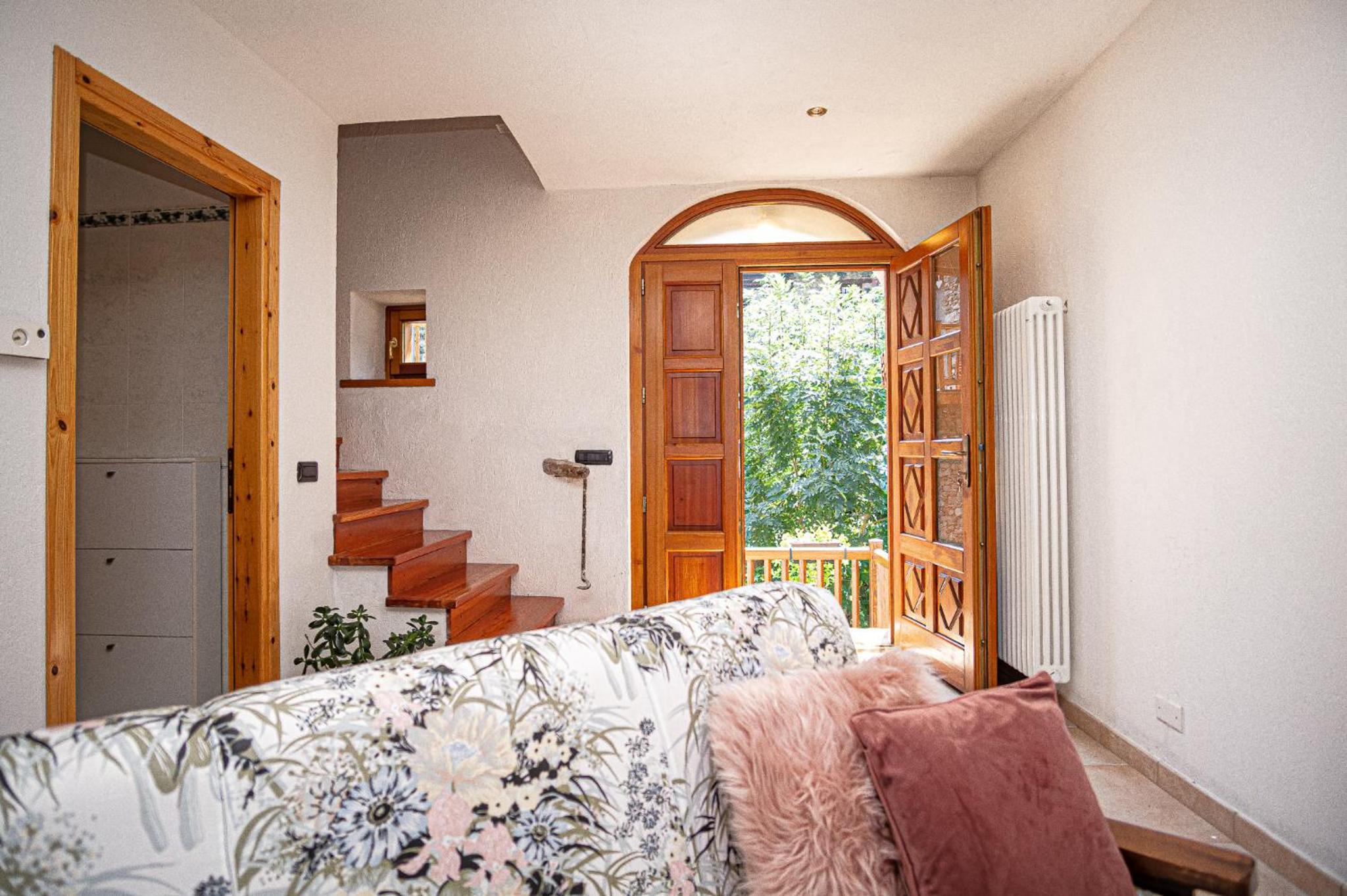 Two-Bedroom House photo 3